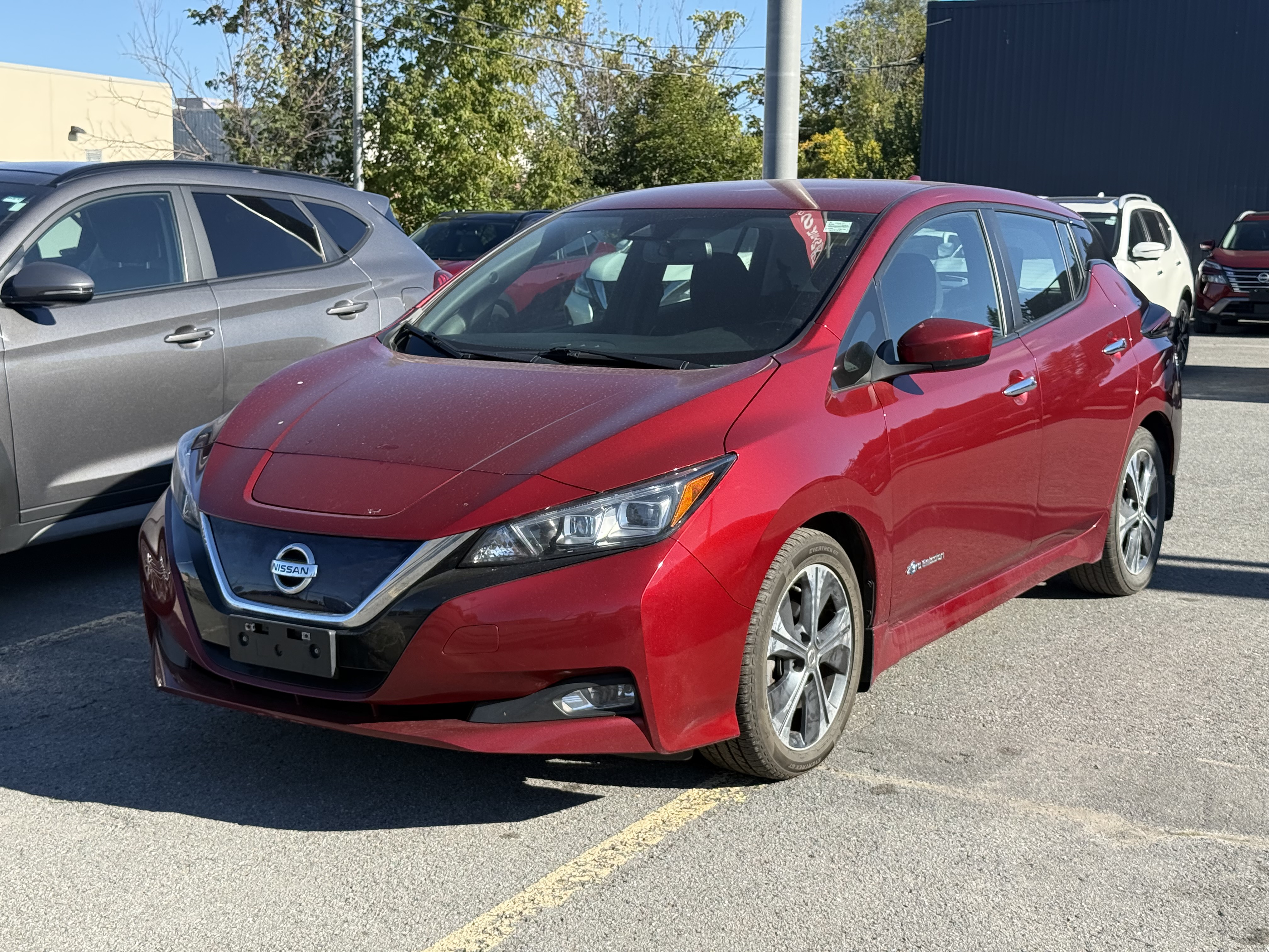 Red 2018 Nissan LEAF Hatchback Front-Wheel Drive Automatic