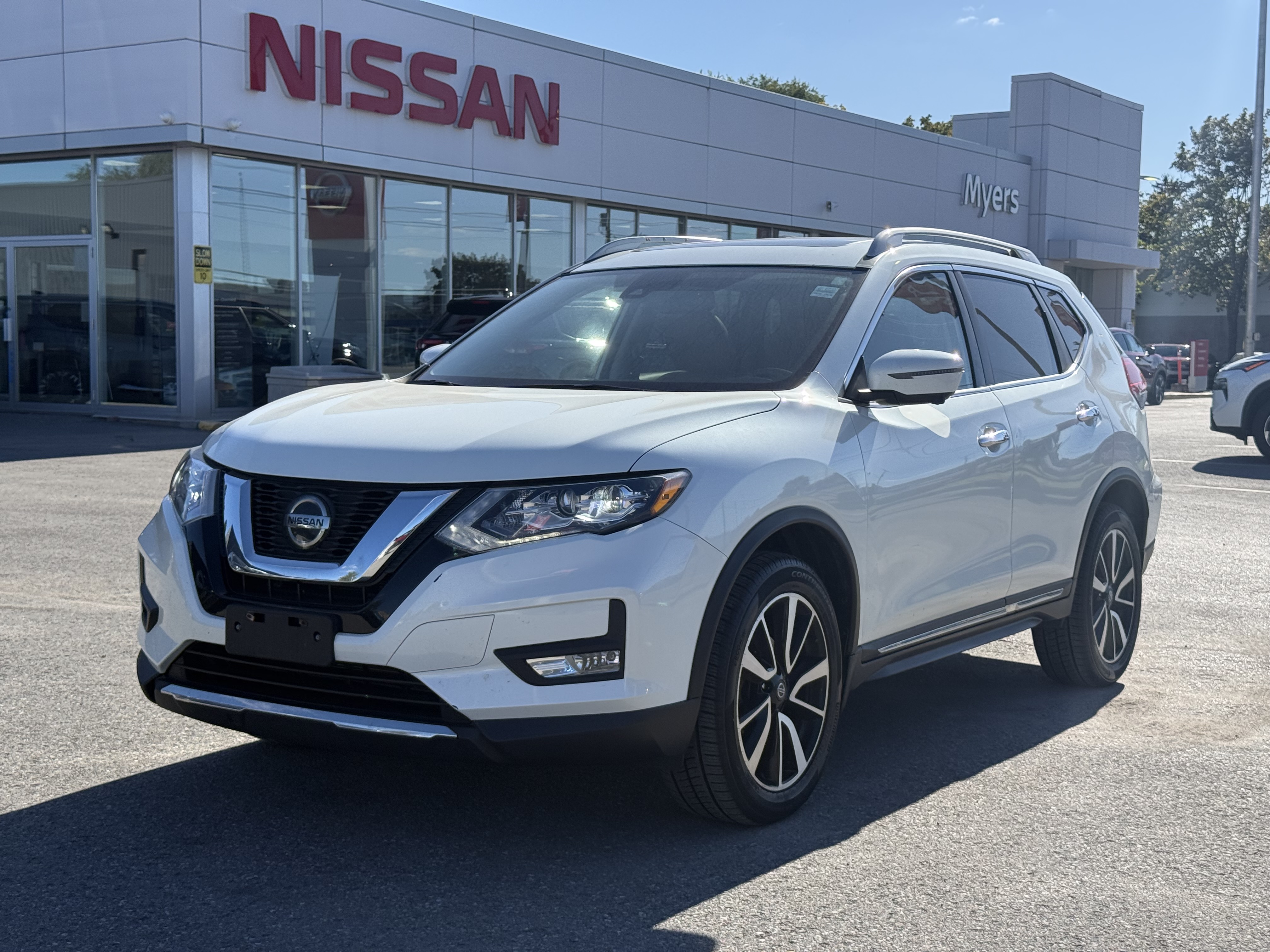White 2019 Nissan Rogue SUV / Crossover All-Wheel Drive Automatic