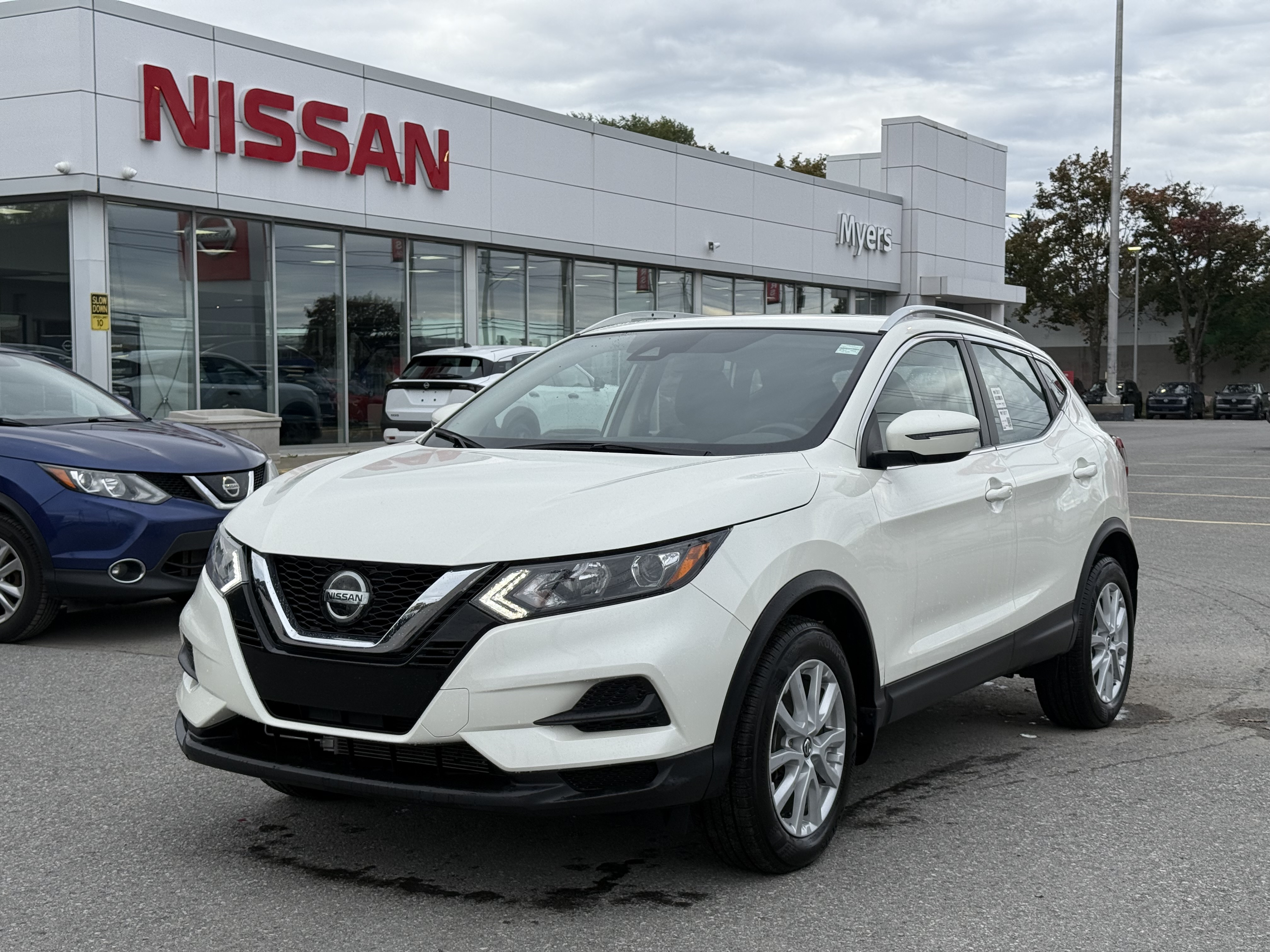 White 2023 Nissan Qashqai SUV / Crossover  Automatic