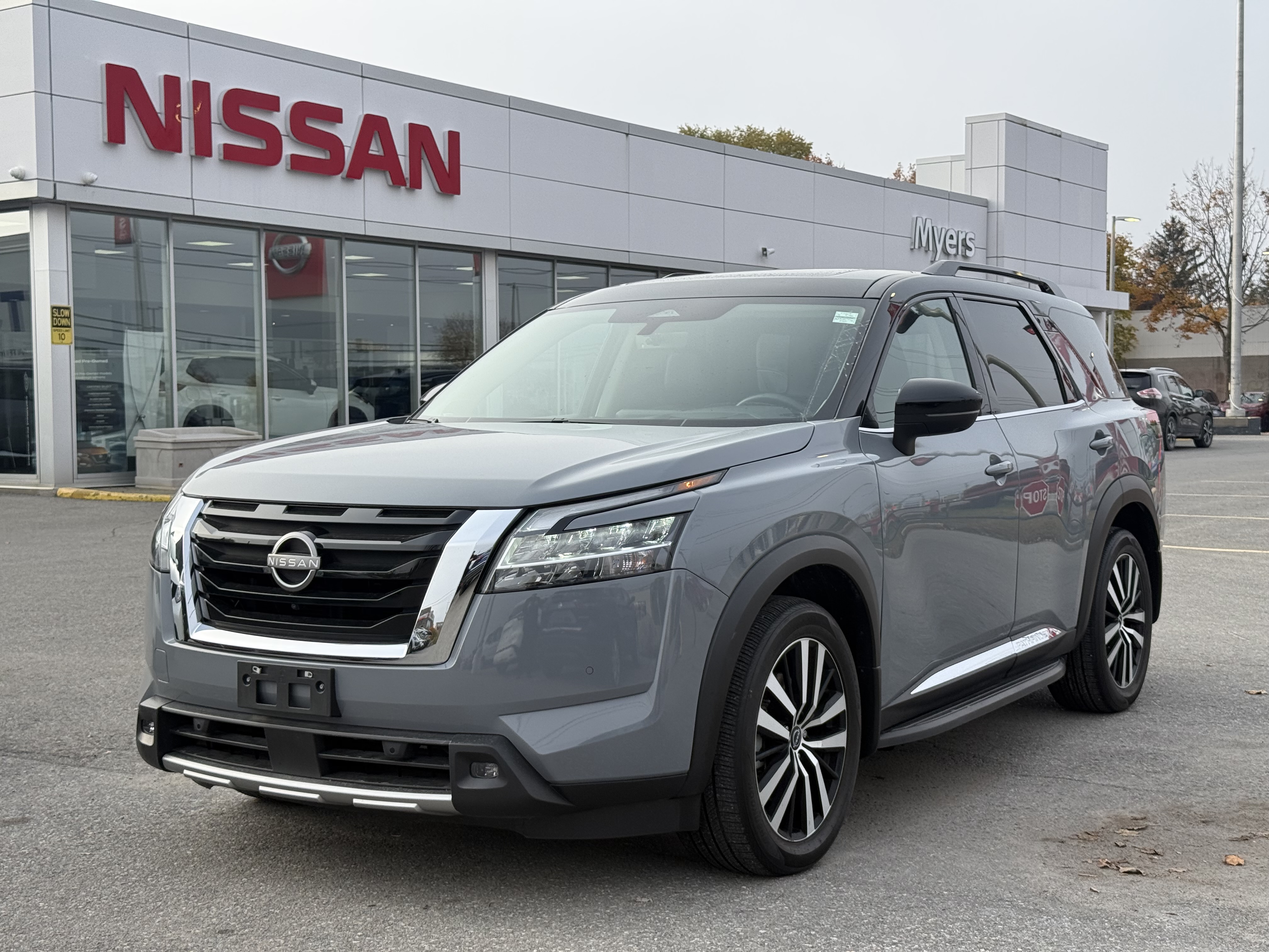 2023 Nissan Pathfinder SUV / Crossover All-Wheel Drive Automatic