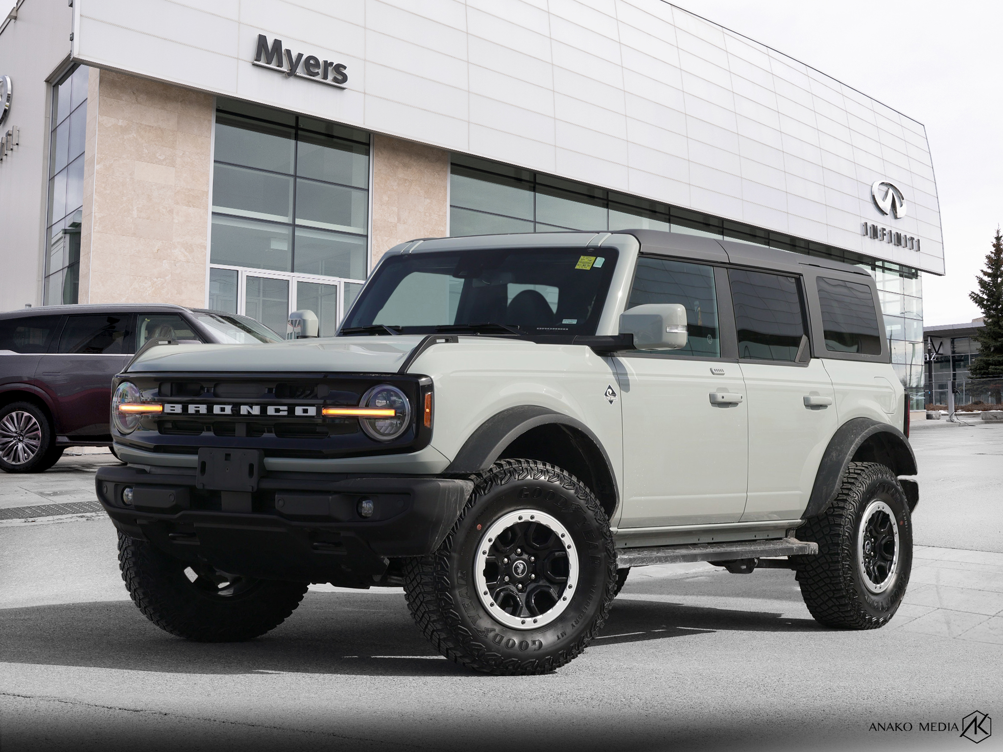 2023 Ford Bronco Outer Banks Advanced 4-Door 4WD
