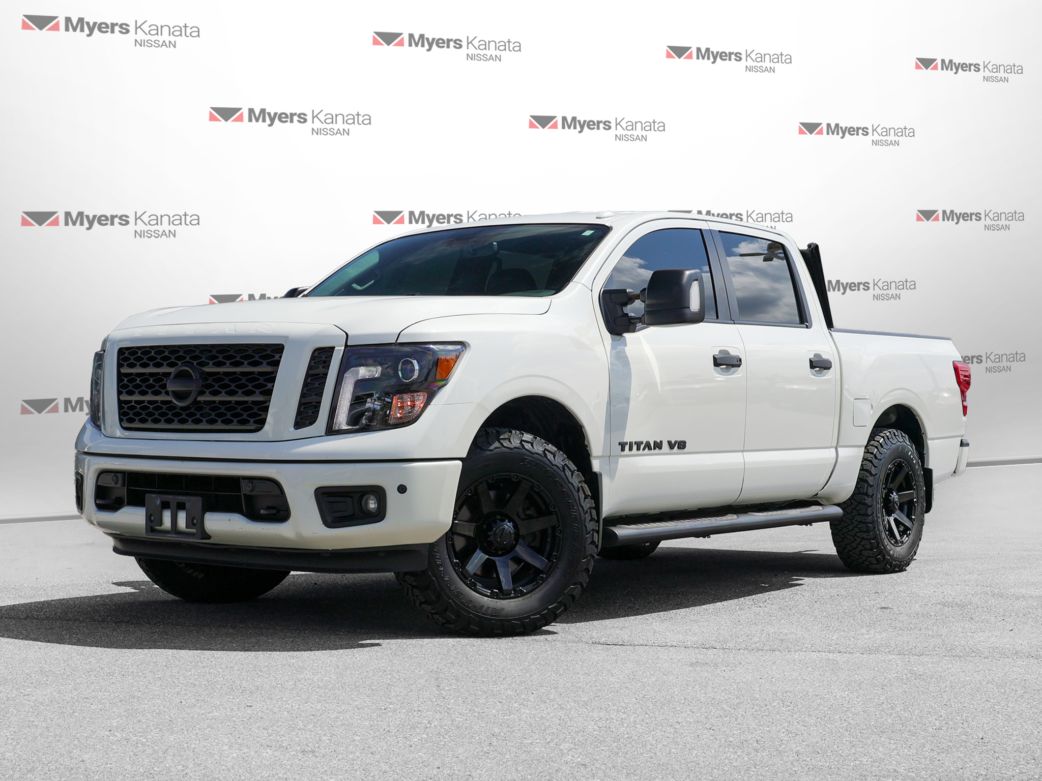2019 Nissan Titan SL Crew Cab 4WD