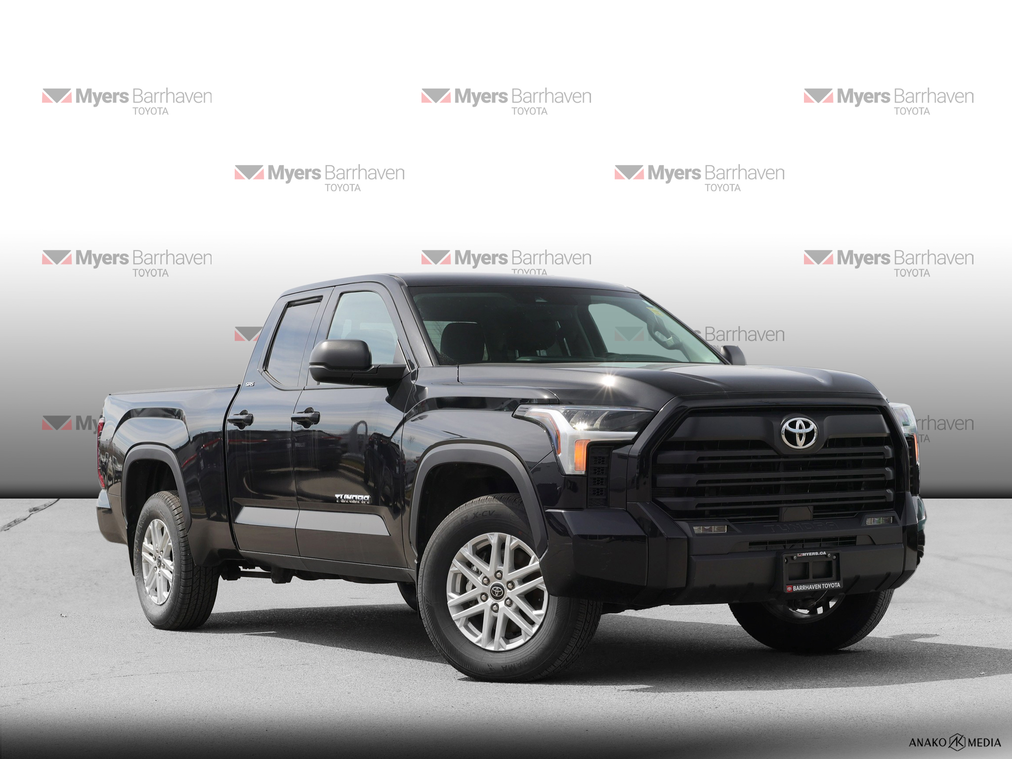 Toyota Tundra SR5 Double Cab 4WD 2024