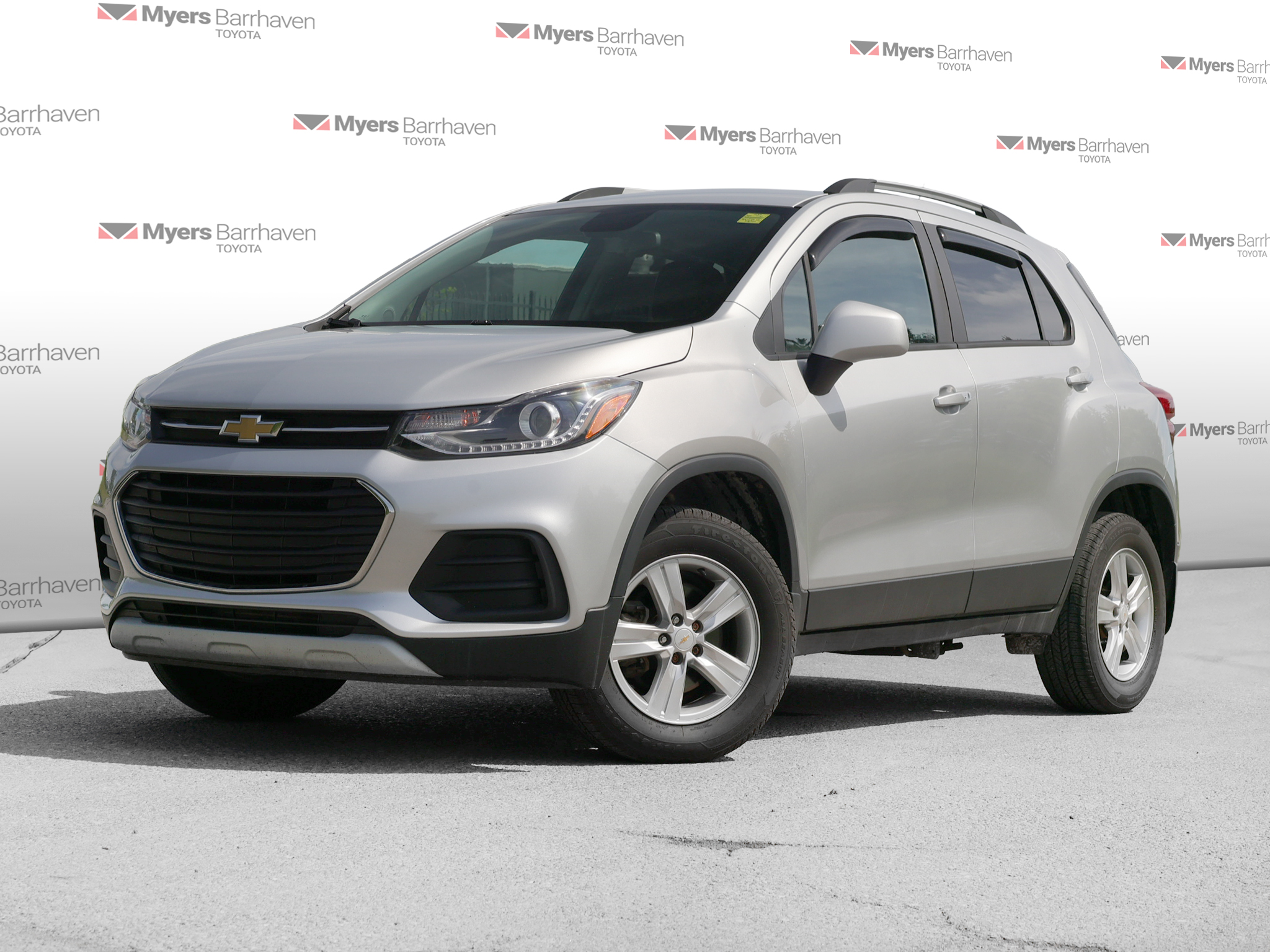 Silver Ice Metallic 2021 Chevrolet Trax LT AWD SUV / Crossover All-Wheel Drive Automatic