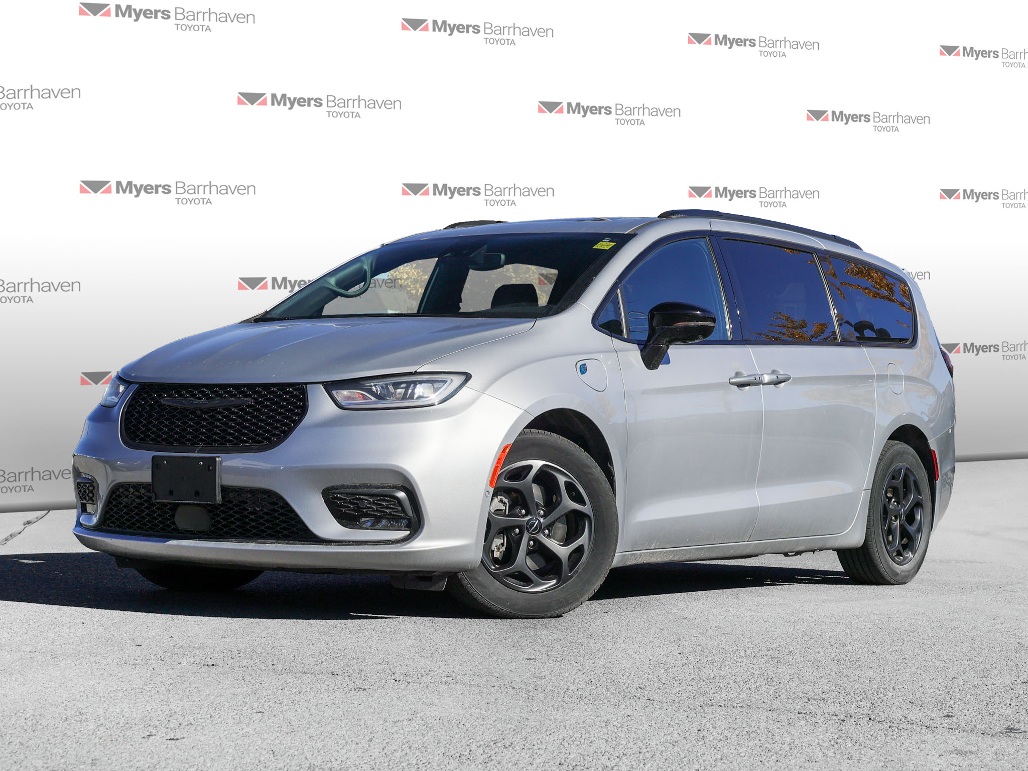 2024 Chrysler Pacifica Hybrid Select FWD