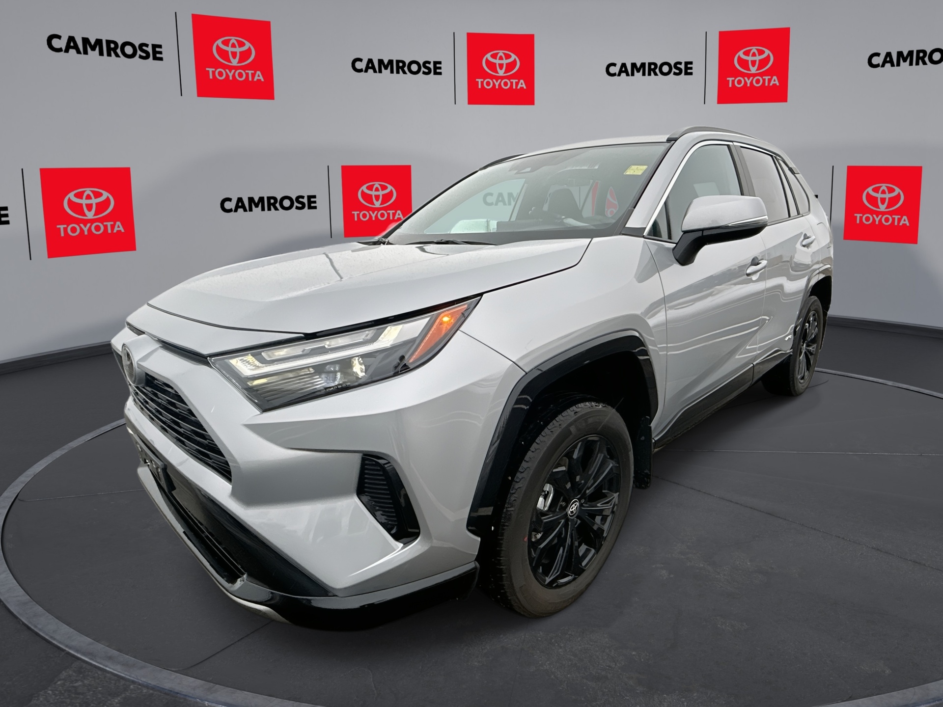 2025 Toyota RAV4 Hybrid SE AWD