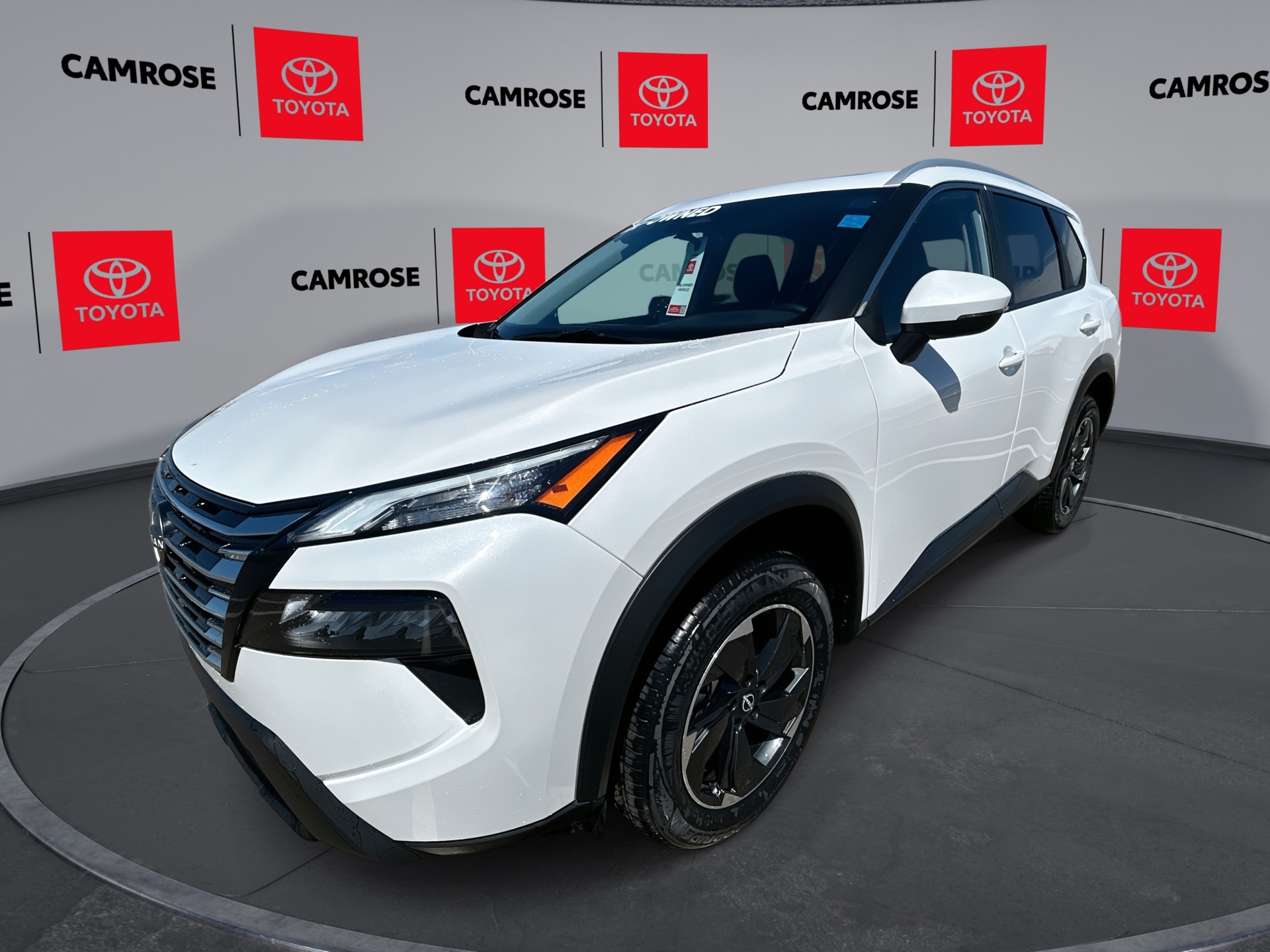 White 2025 Nissan Rogue SV AWD SUV / Crossover All-Wheel Drive Automatic