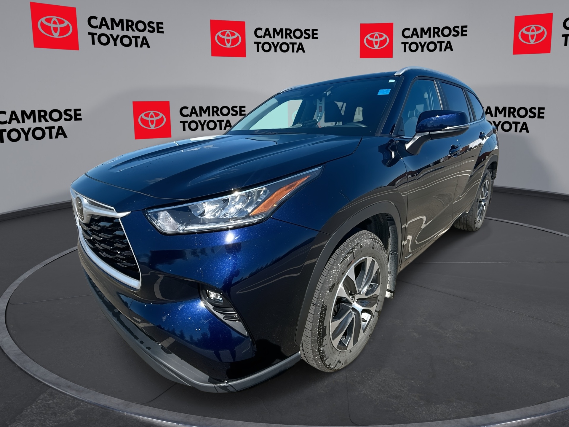 Blueprint 2026 Toyota Highlander Hybrid SUV / Crossover All-Wheel Drive Automatic