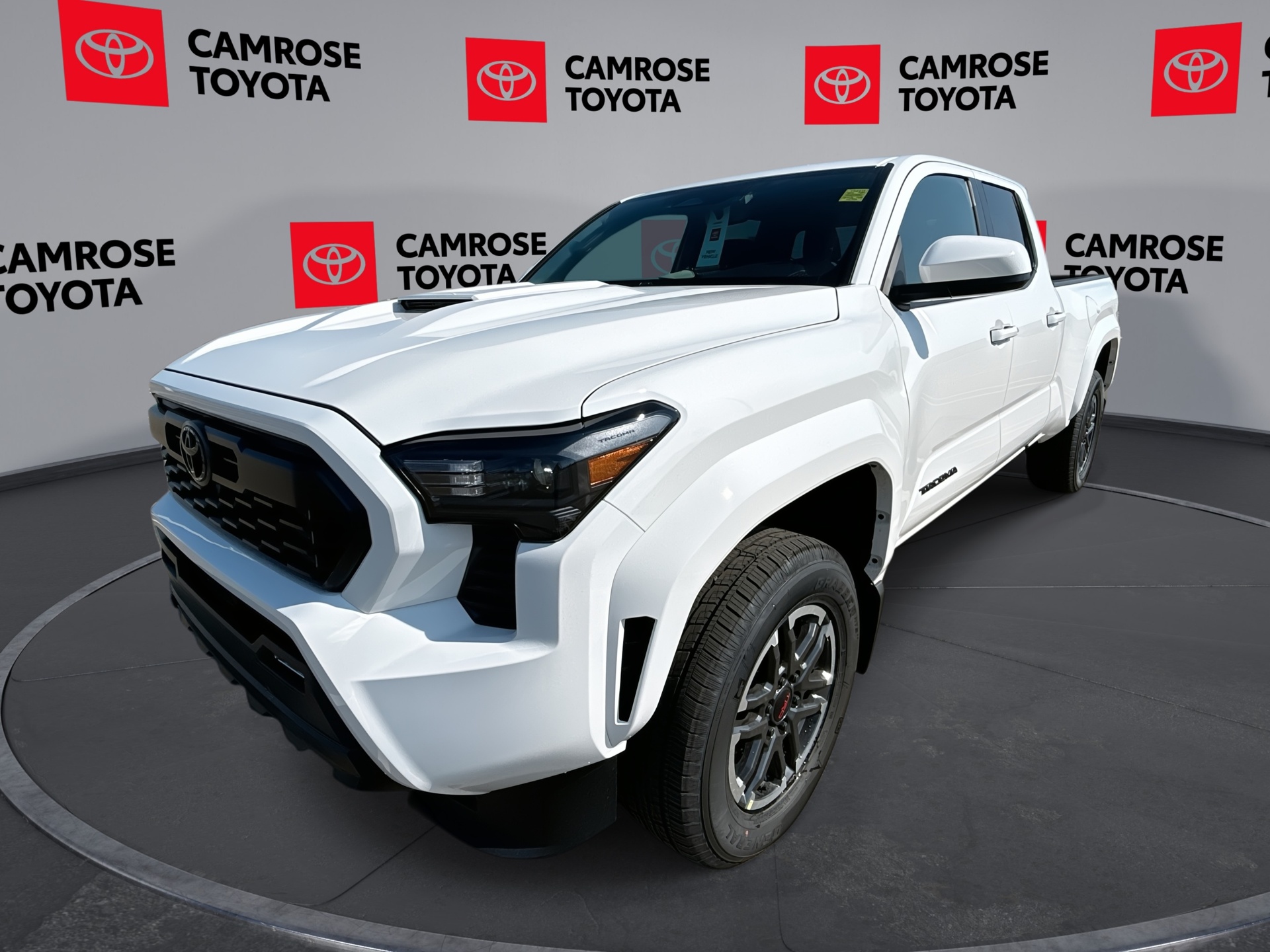 Whi 2026 Toyota Tacoma Pickup Truck Automatic