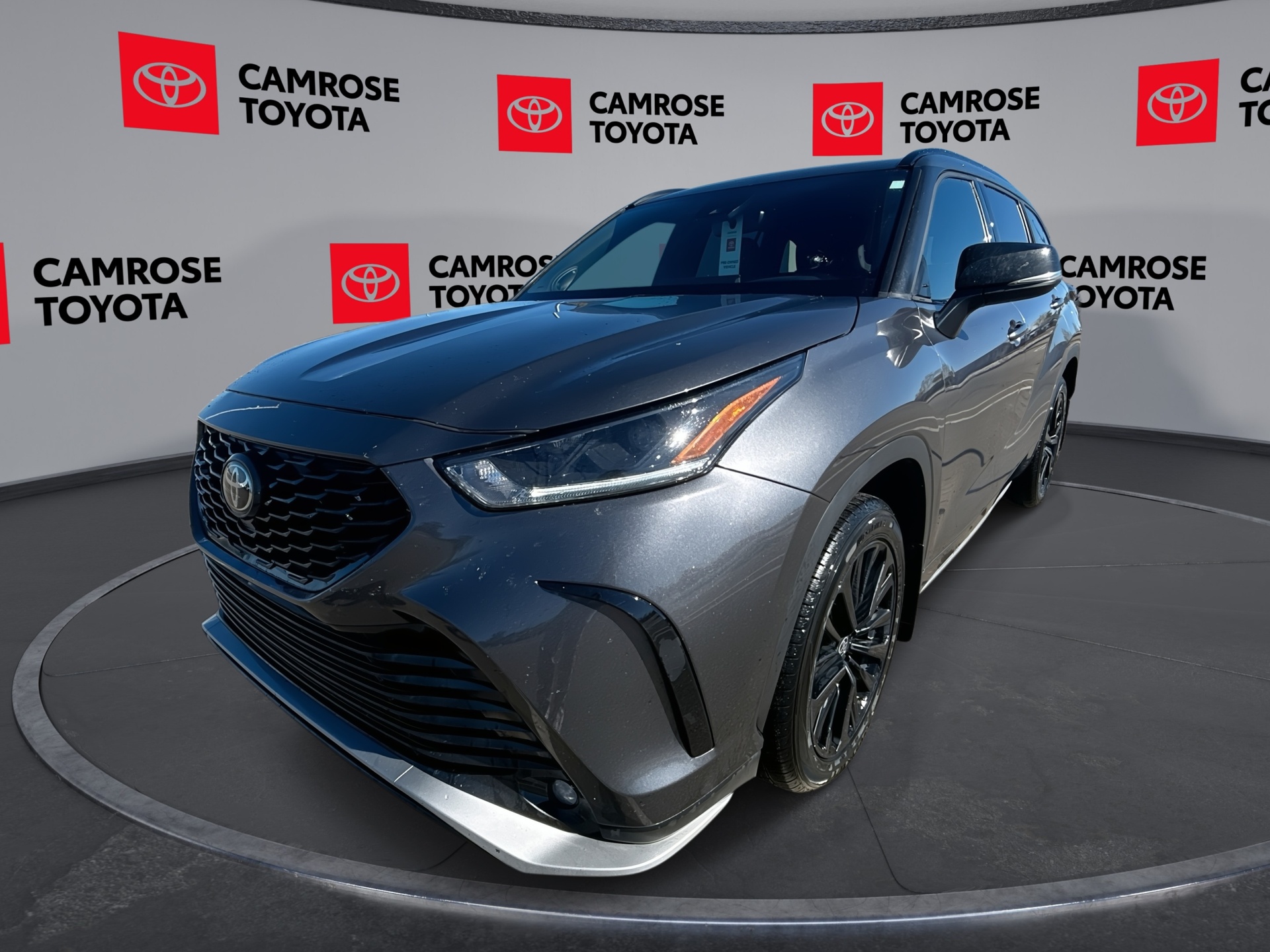 Gray (Magnetic Grey Metallic) 2024 Toyota Highlander SUV / Crossover All-Wheel Drive Automatic