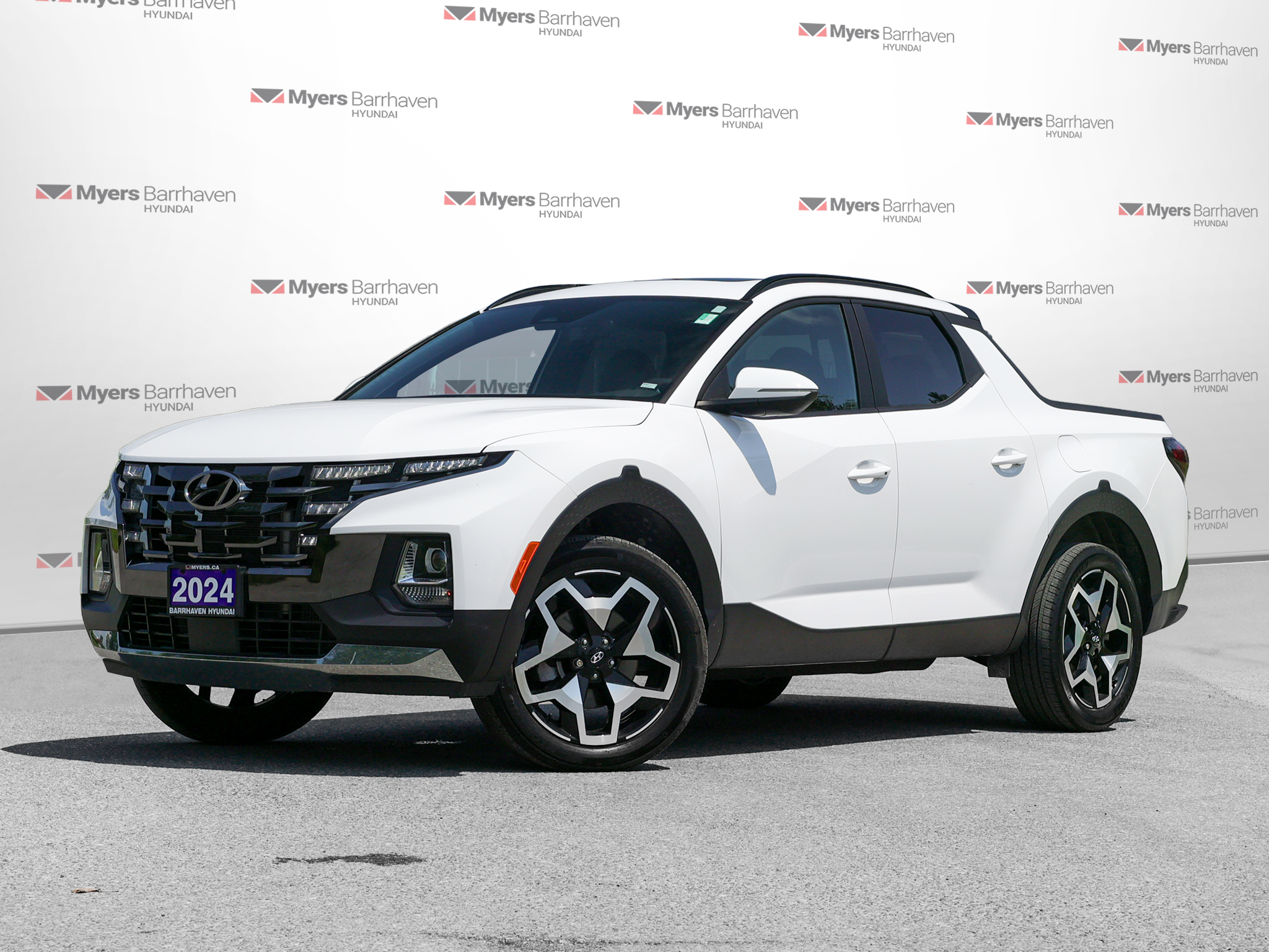 White 2024 Hyundai Santa Cruz Pickup Truck Automatic