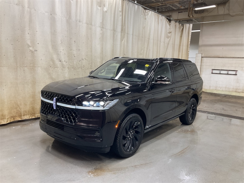 Agate Black Metallic 2025 Lincoln Navigator Reserve 4WD SUV / Crossover Four-Wheel Drive Automatic