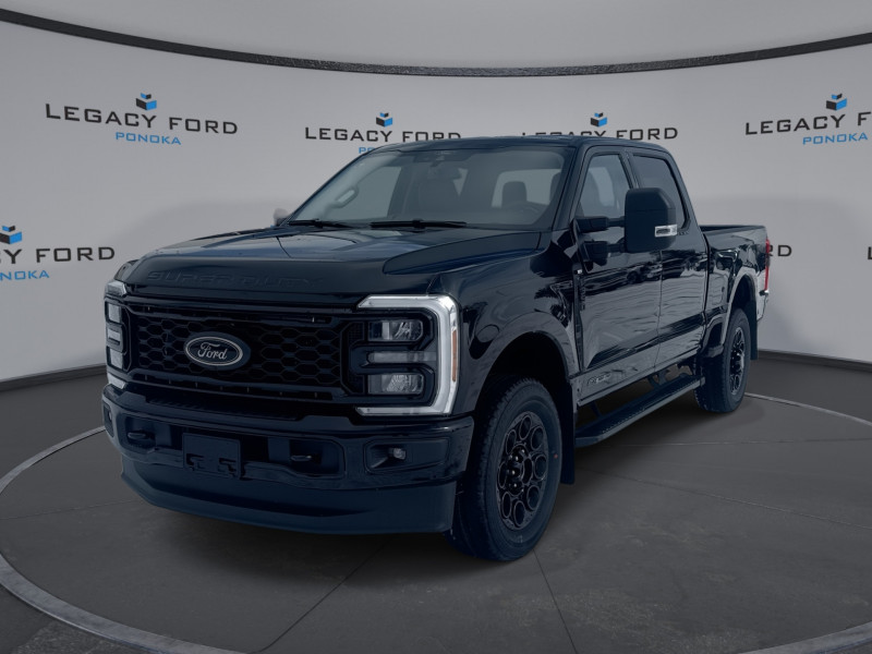 Agate Black 2026 Ford F-350 Super Duty Pickup Truck Four-Wheel Drive Automatic