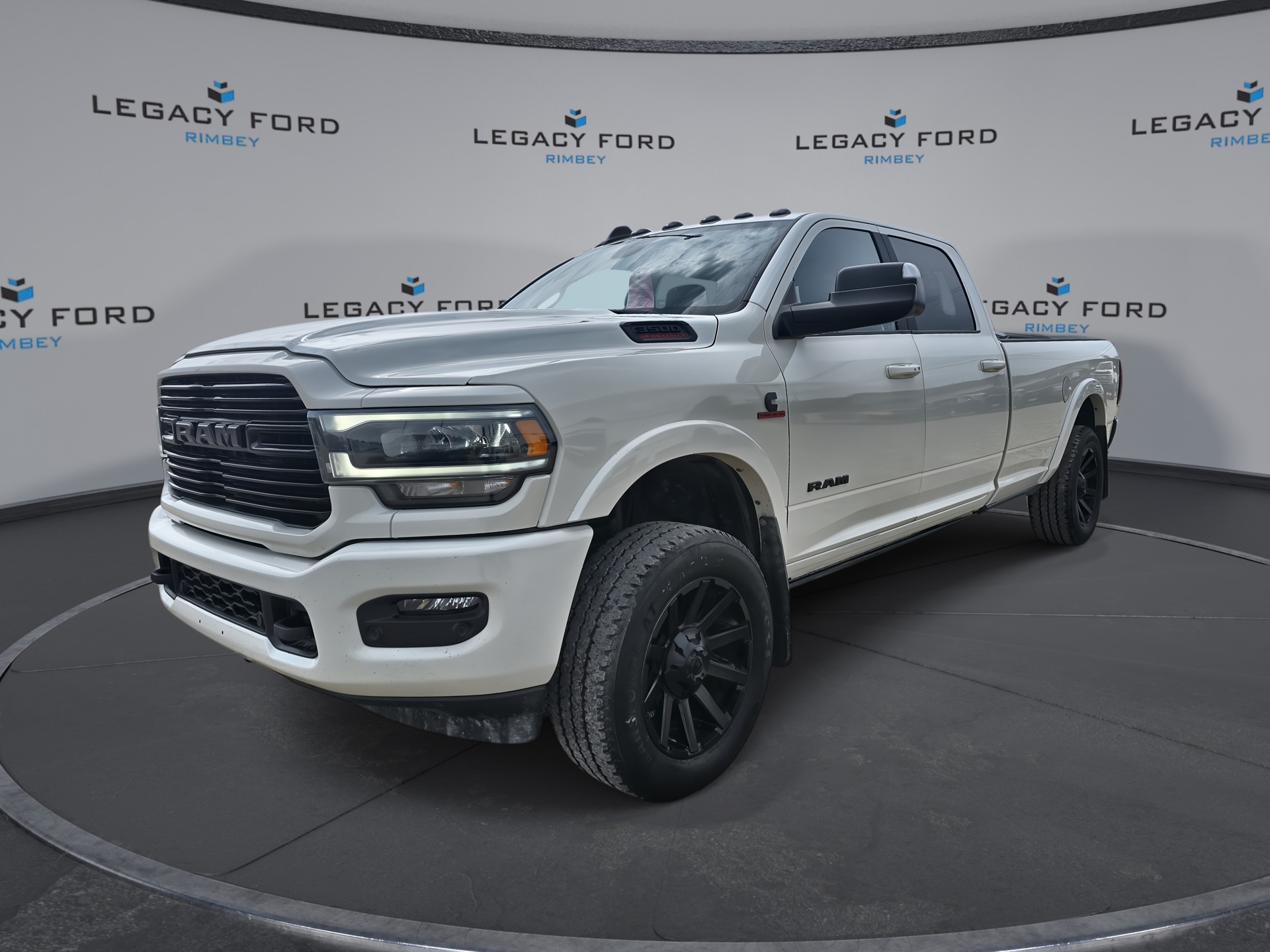 Star White Metallic Tri-Coat 2022 RAM 3500 Pickup Truck Four-Wheel Drive Automatic