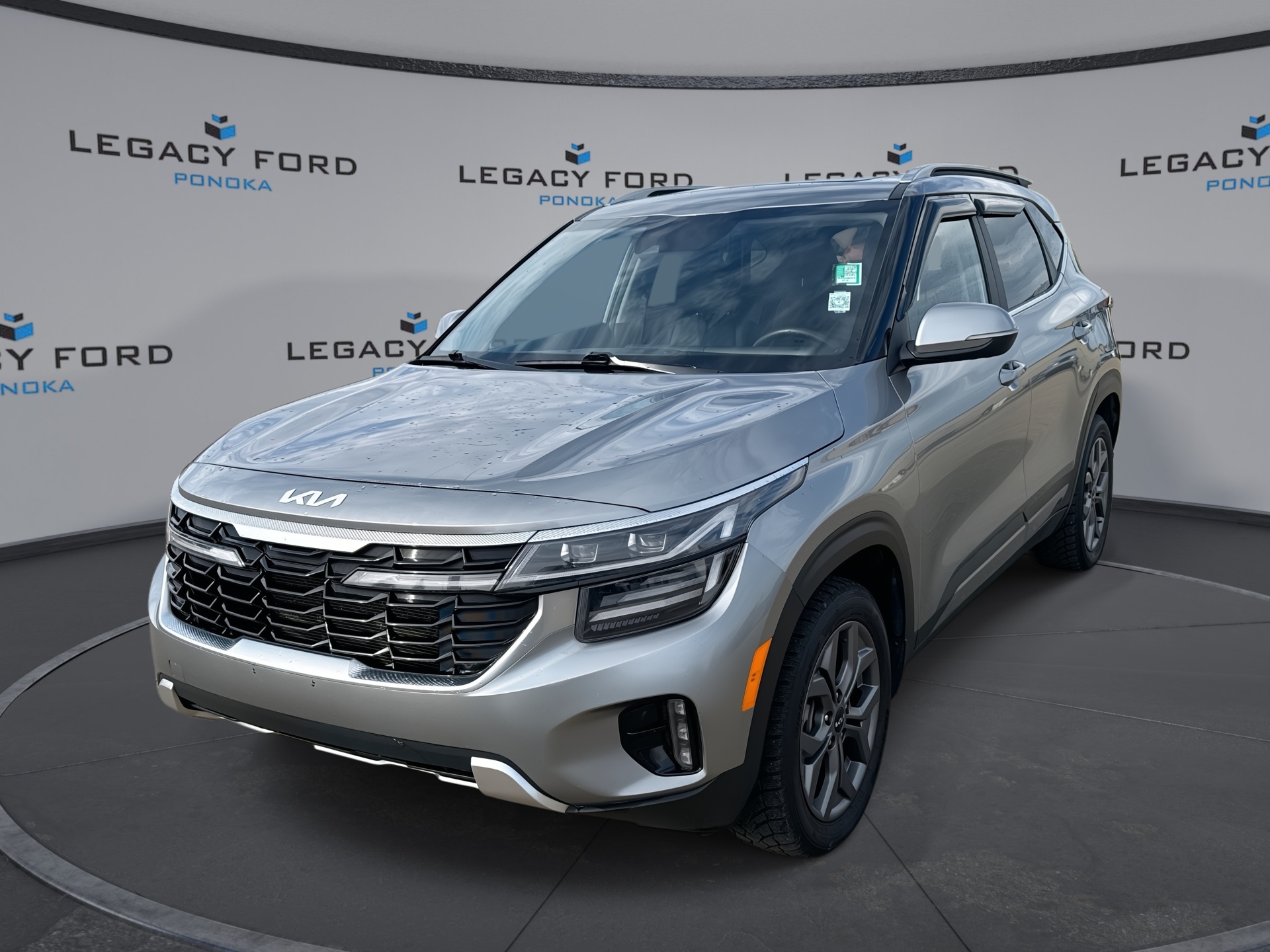 Silver 2024 Kia Seltos EX AWD SUV / Crossover All-Wheel Drive Automatic
