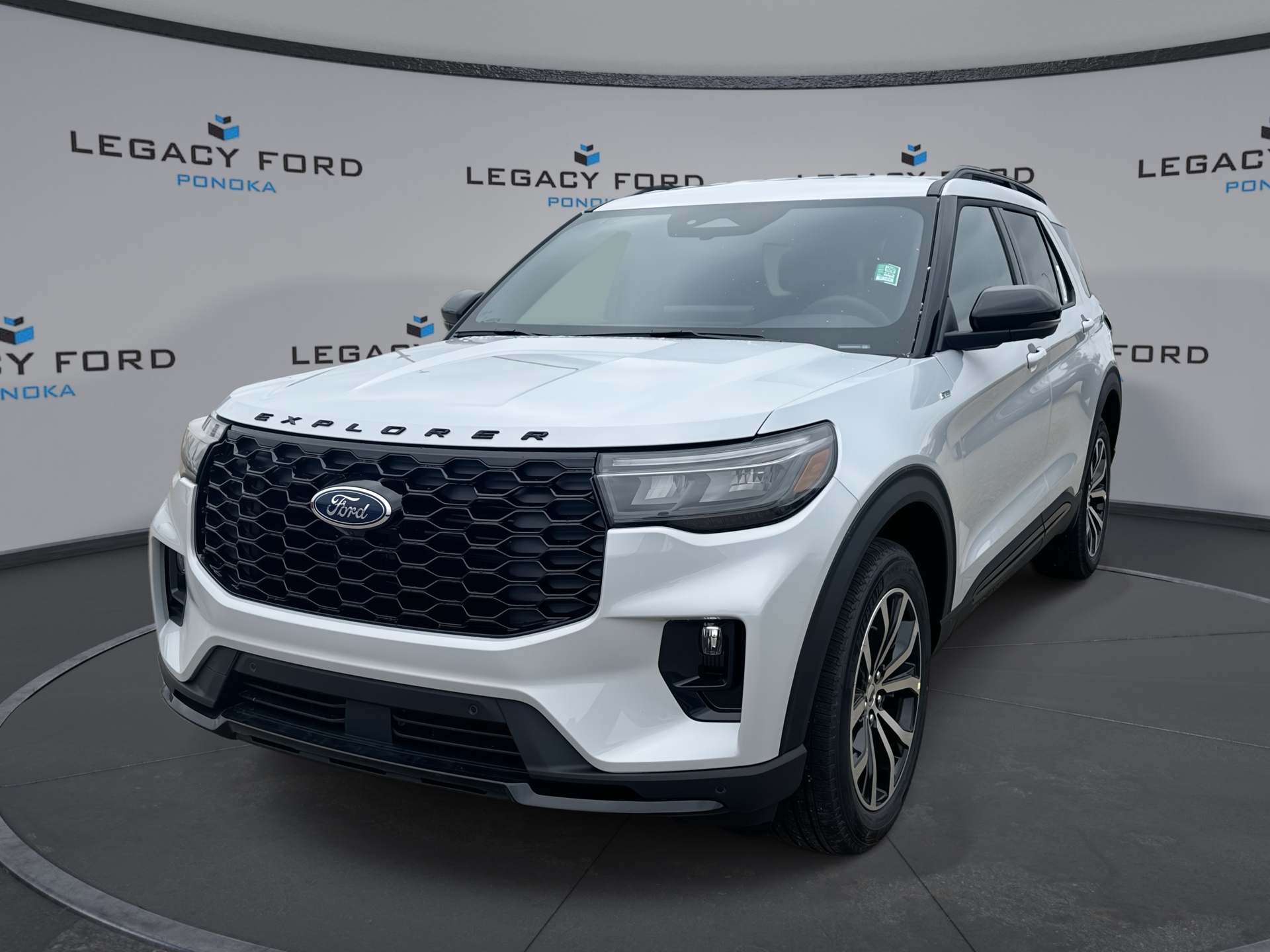 Space Silver 2026 Ford Explorer ST-Line AWD SUV / Crossover All-Wheel Drive Automatic