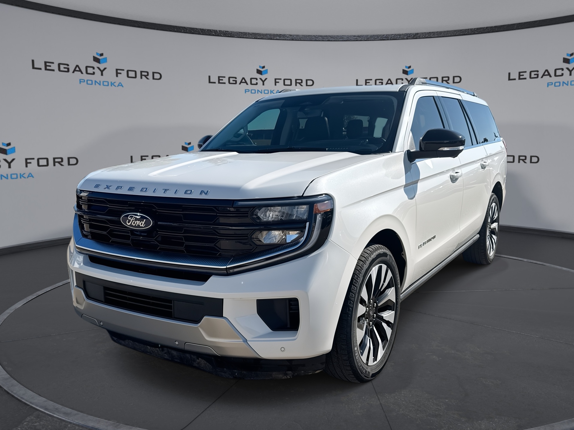 Star White Metallic Tri-Coat 2026 Ford Expedition SUV / Crossover Four-Wheel Drive Automatic