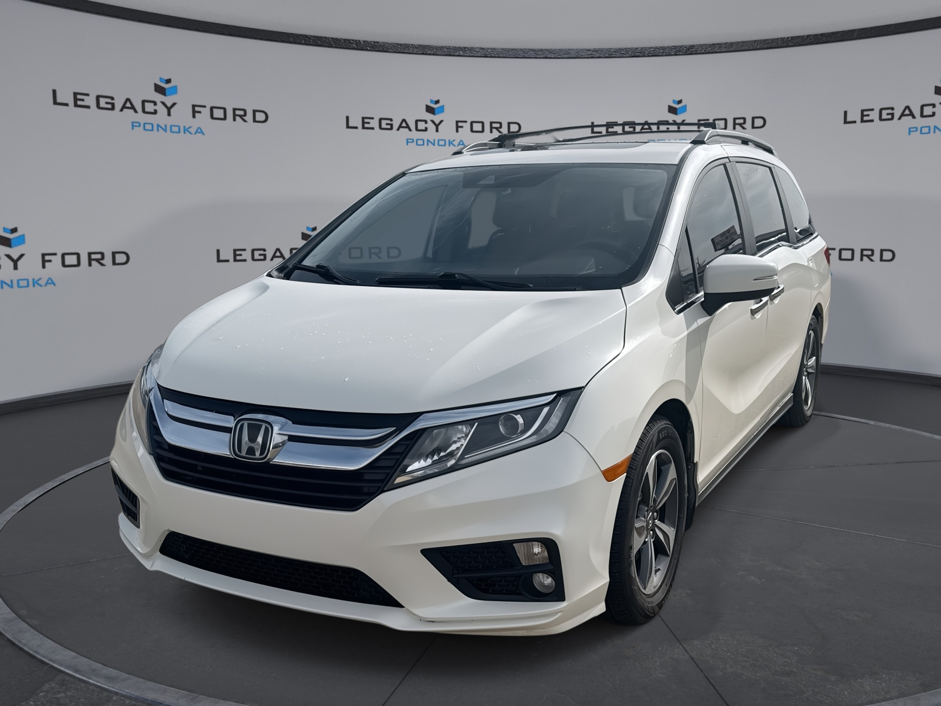 White 2019 Honda Odyssey Minivan Front-Wheel Drive Automatic