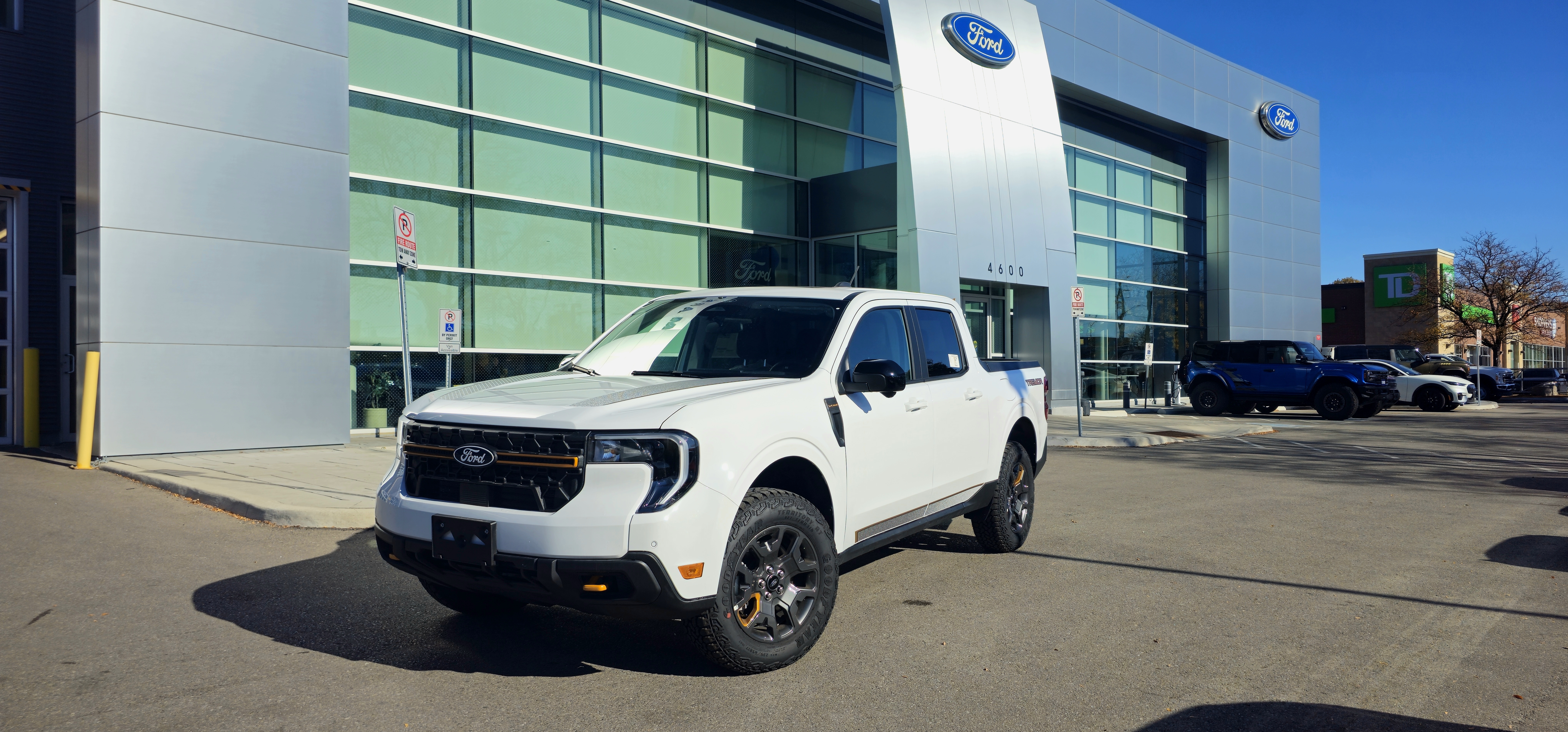 Oxford White 2026 Ford Maverick Pickup Truck All-Wheel Drive Automatic