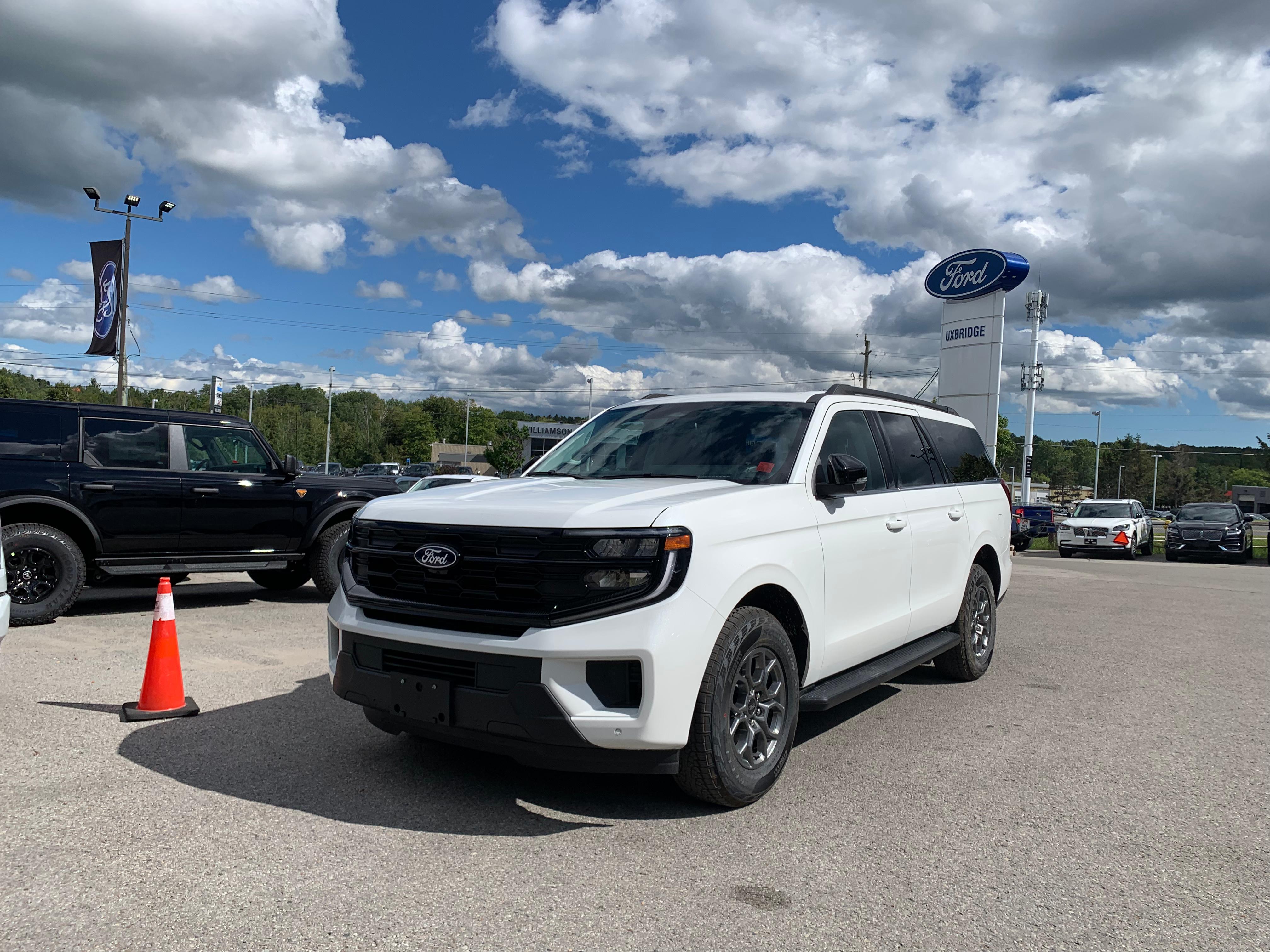 2027 Ford Expedition MAX Active 4WD