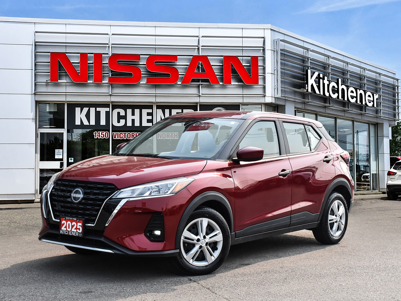 Red (Scarlet Em) 2025 Nissan Kicks Play SUV / Crossover Front-Wheel Drive Automatic