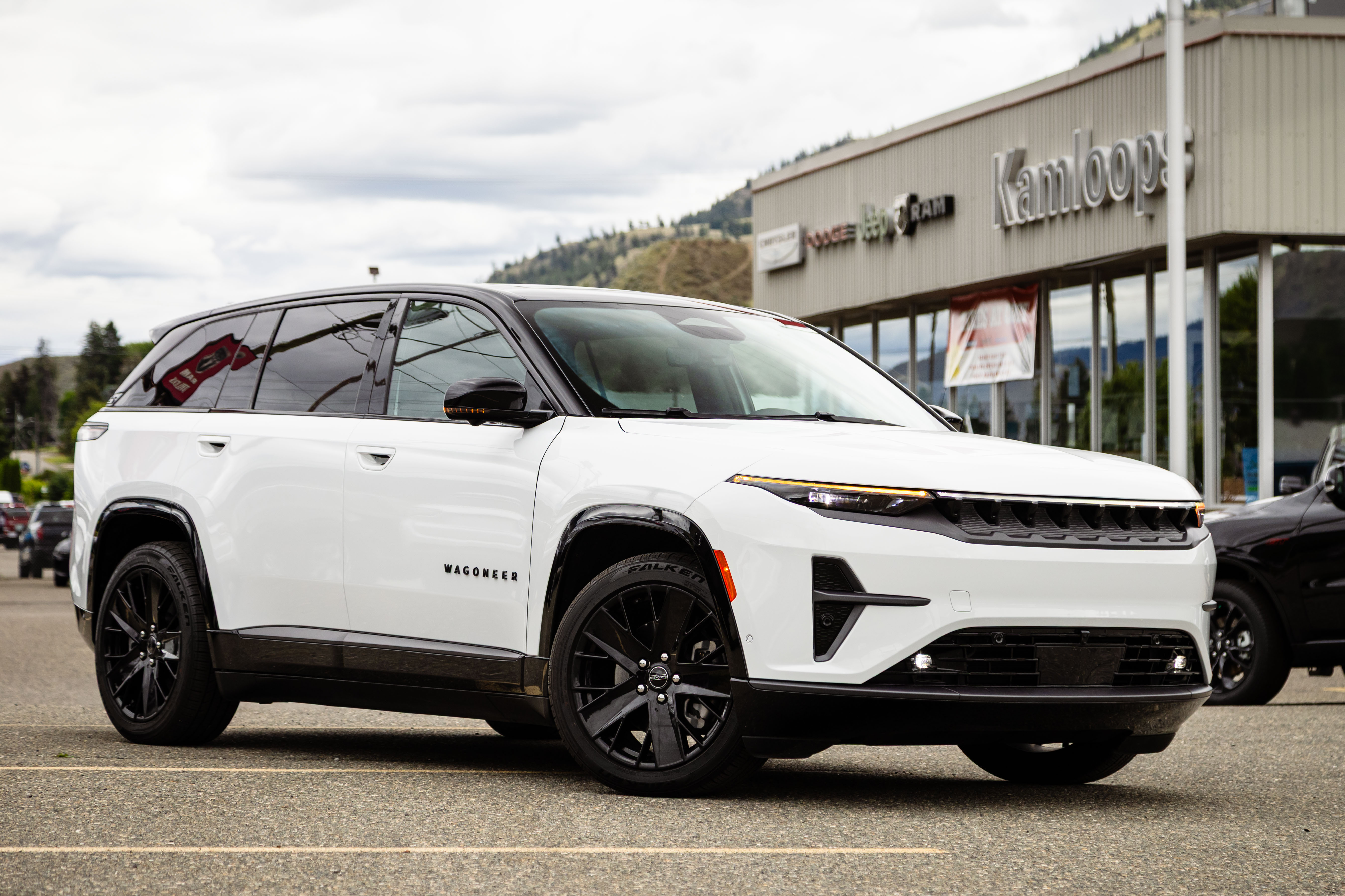 Bright White 2024 Jeep Wagoneer S Launch Edition 4WD SUV / Crossover Four-Wheel Drive Automatic