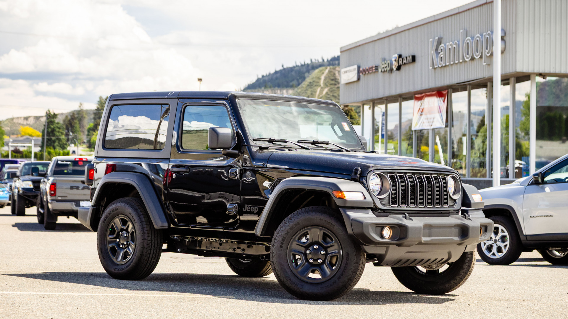 Black Clear Coat 2026 Jeep Wrangler SUV / Crossover Four-Wheel Drive Automatic