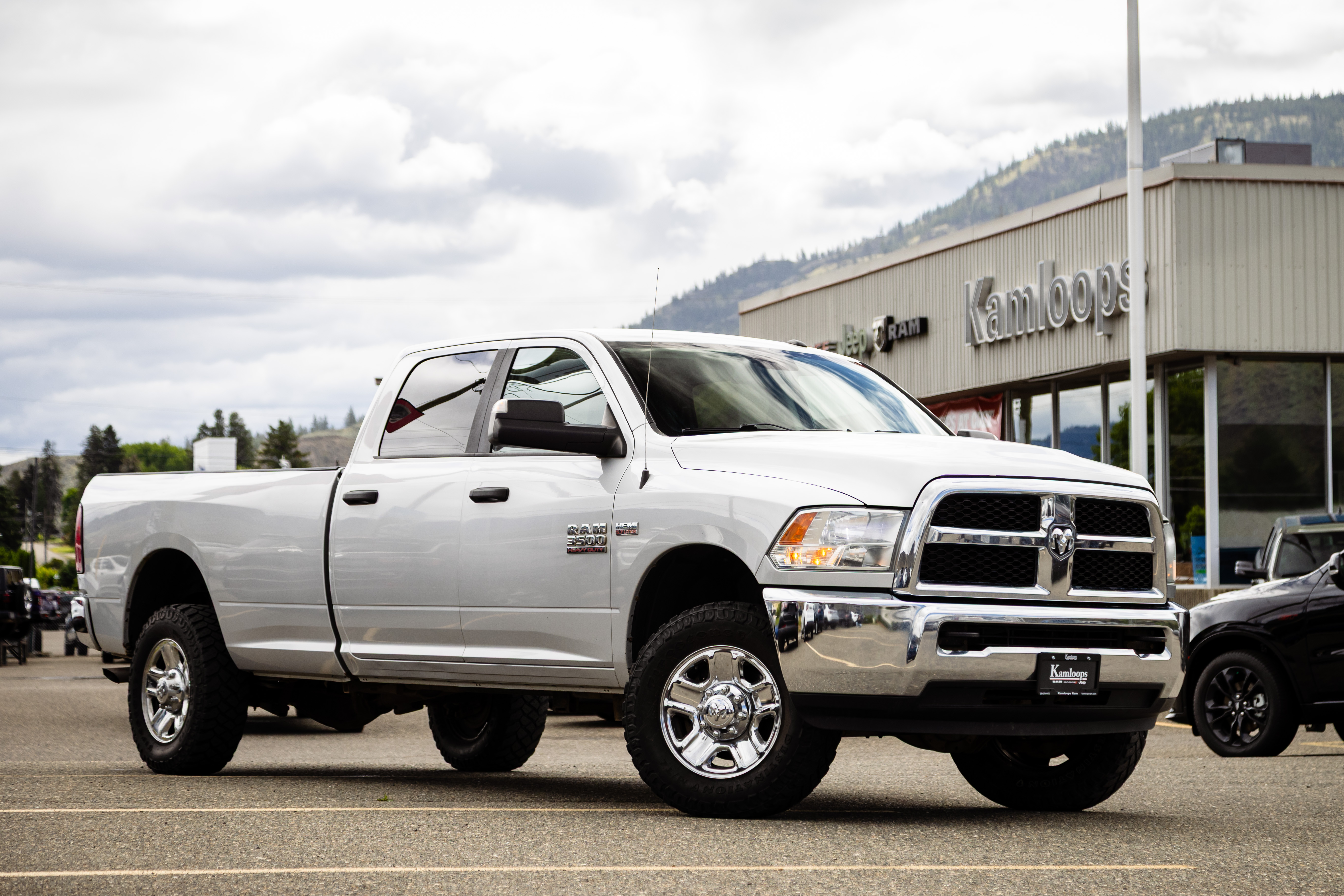 2018 RAM 3500 SLT Crew Cab LB 4WD