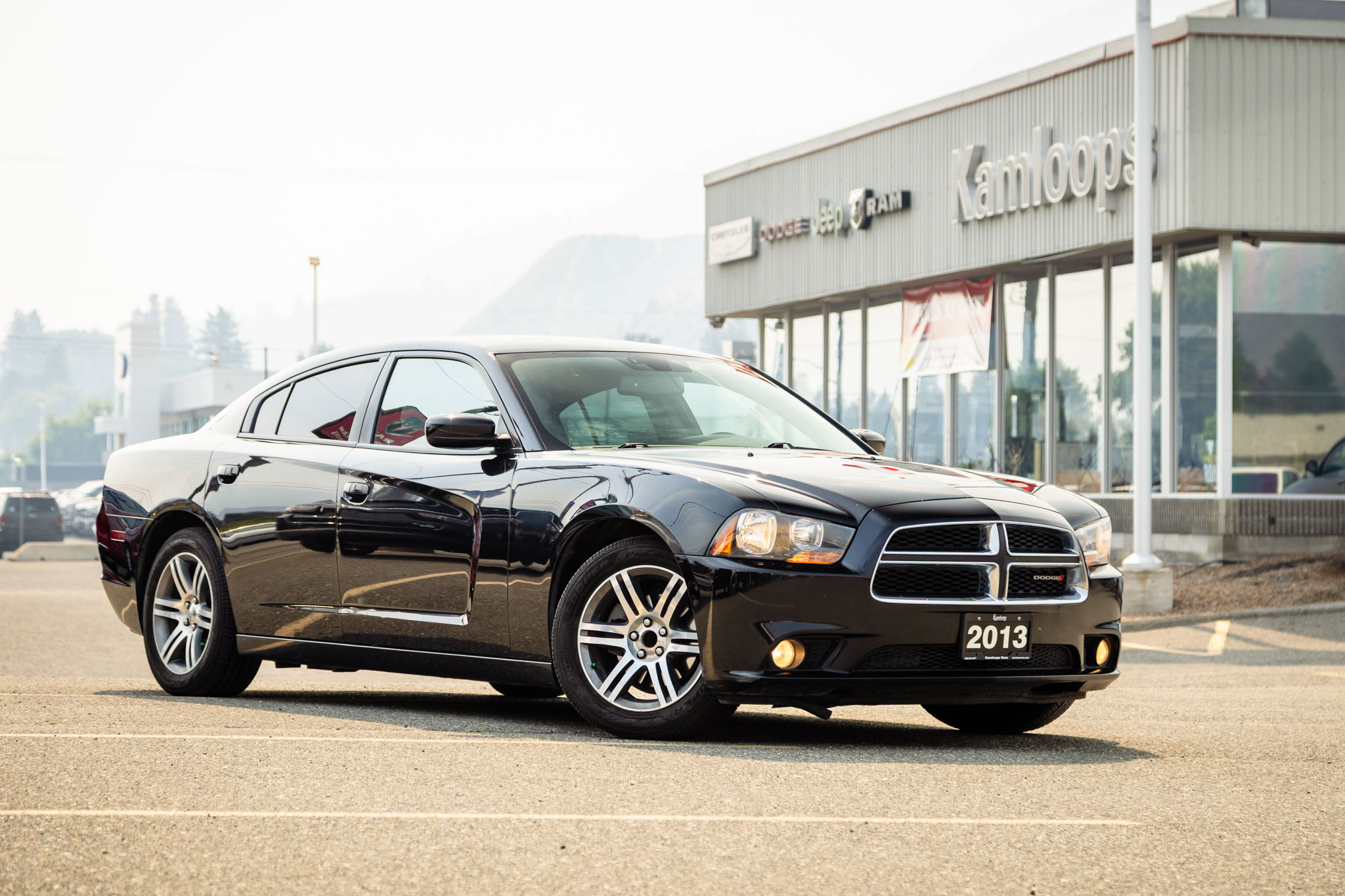 Black 2013 Dodge Charger Sedan Rear-Wheel Drive Automatic