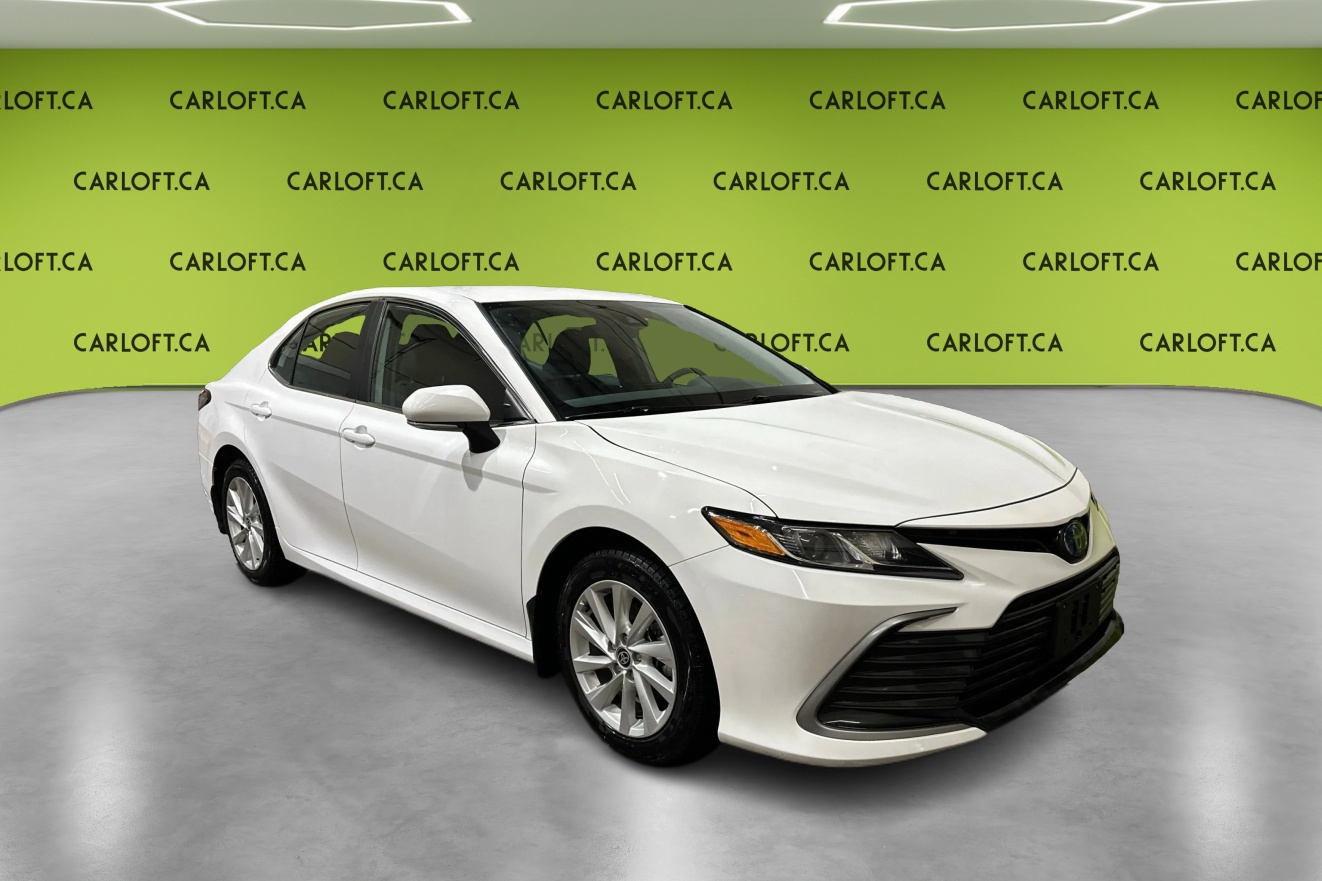 2024 Toyota Camry Hybrid LE FWD