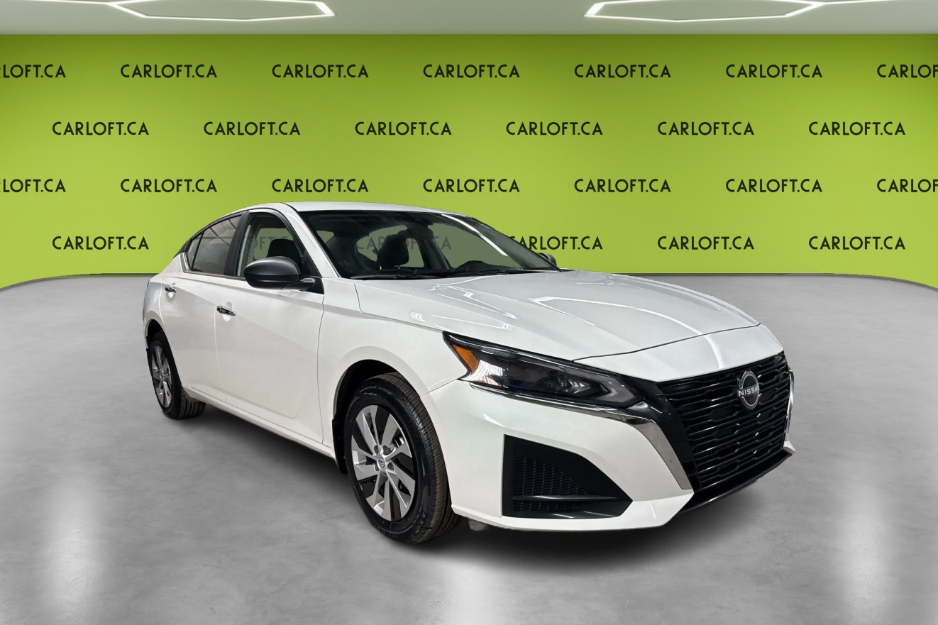 White 2025 Nissan Altima Sedan Automatic