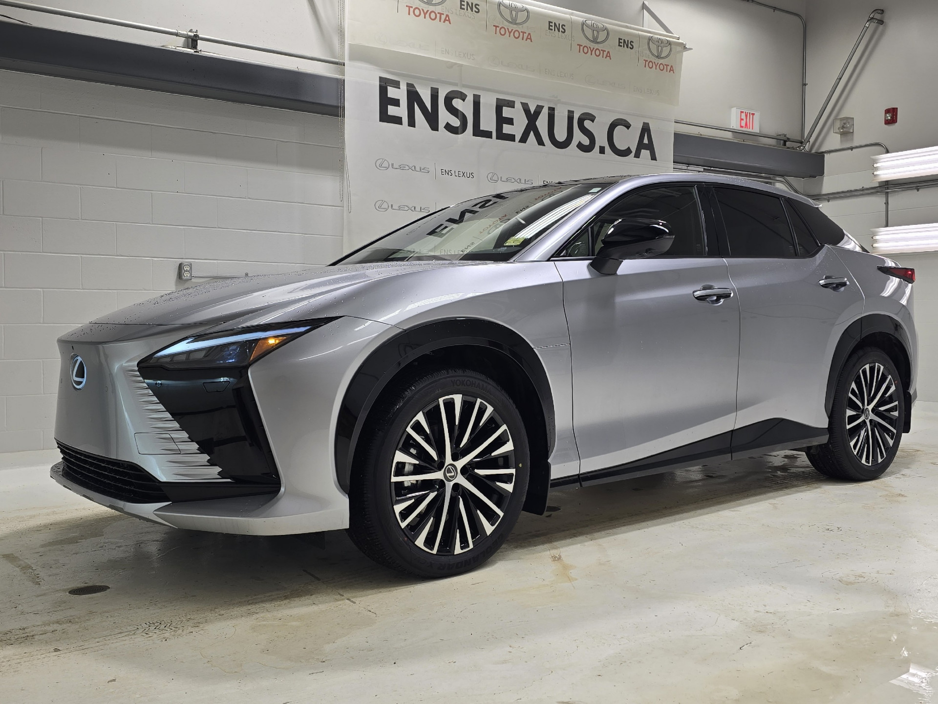 Iridium 2026 Lexus RZ 450e Luxury AWD SUV / Crossover All-Wheel Drive Automatic