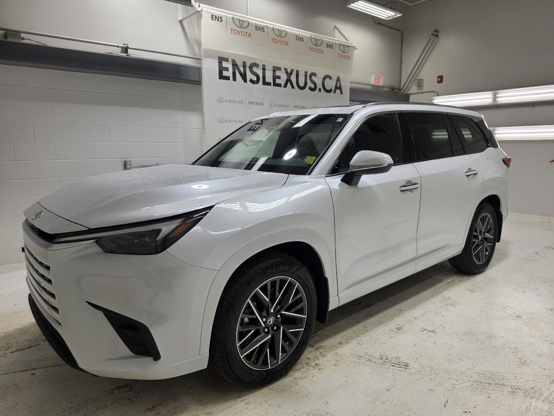 White (Wind Chill Pearl) 2026 Lexus TX 350 Ultra Luxury AWD SUV / Crossover All-Wheel Drive Automatic