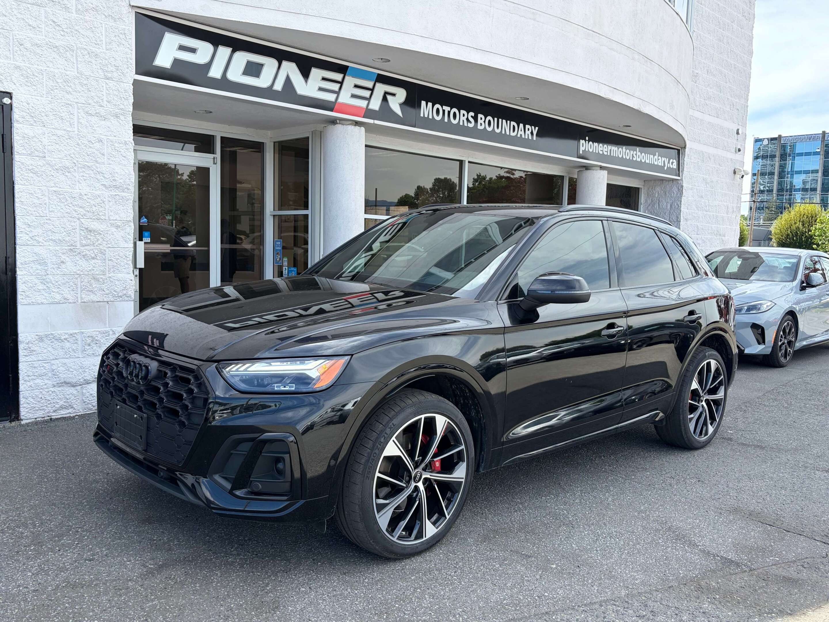 Mythos Black Metallic 2022 Audi SQ5 SUV / Crossover Automatic