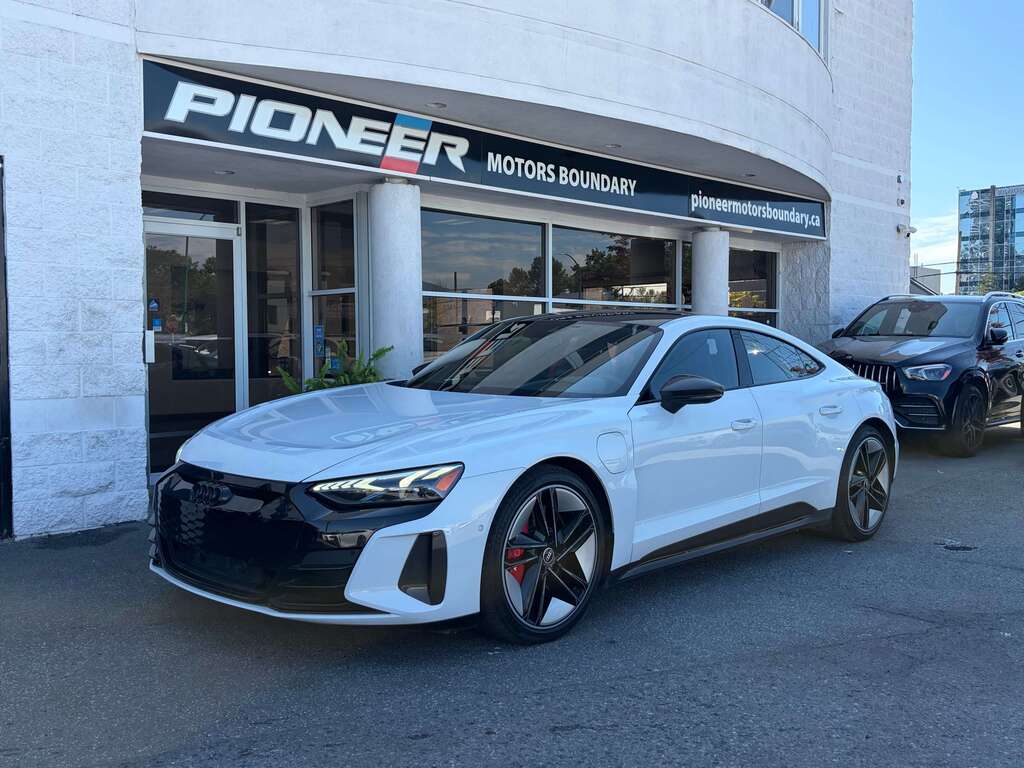 2022 Audi RS e-tron GT quattro AWD
