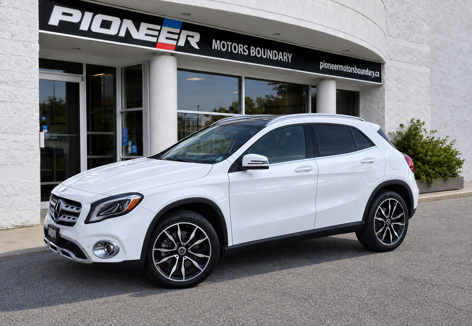 Polar White 2019 Mercedes-Benz GLA SUV / Crossover All-Wheel Drive Automatic