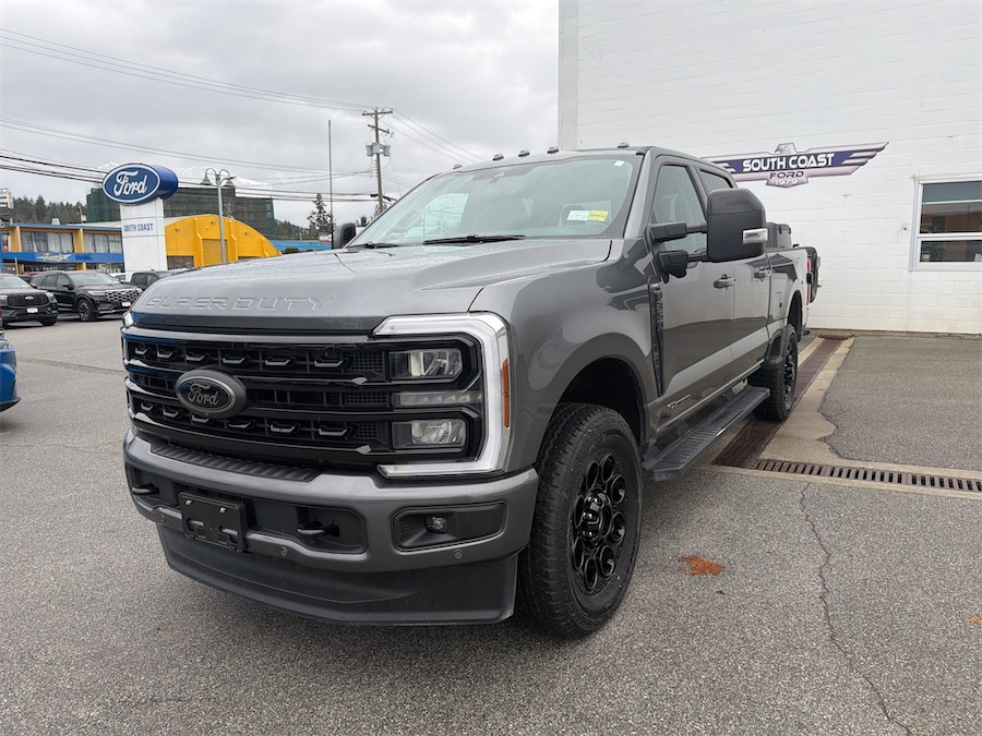 2024 Ford F-350 Super Duty Lariat Crew Cab 4WD