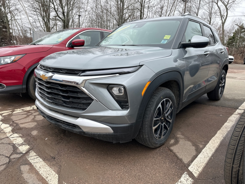 Gray (Sterling Grey Metallic) 2025 Chevrolet Trailblazer LT AWD SUV / Crossover Four-Wheel Drive Automatic