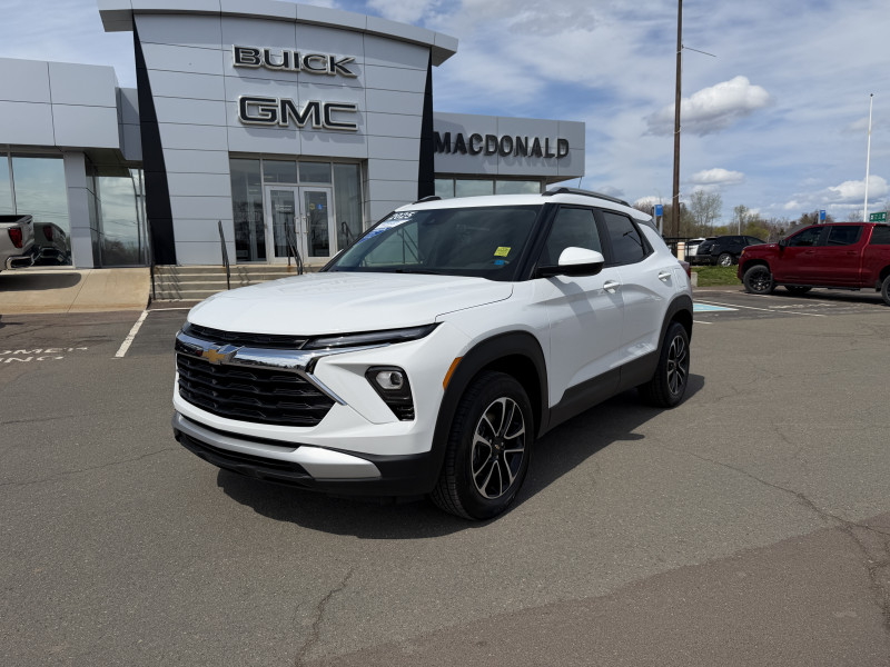 Summit White 2025 Chevrolet Trailblazer LT AWD SUV / Crossover Four-Wheel Drive Automatic