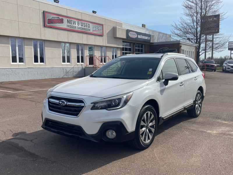 Crystal White Pearl 2019 Subaru Outback 3.6R Premier AWD Wagon Automatic