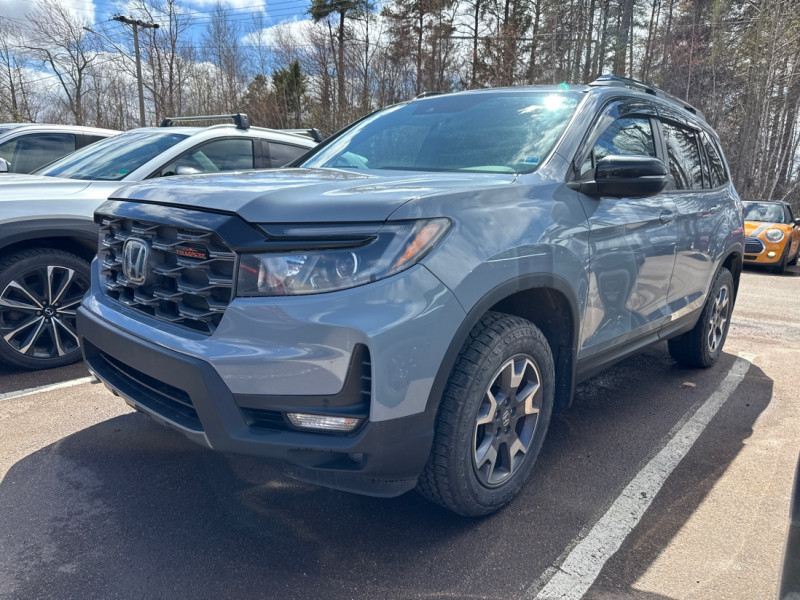 Gray (Sonic Grey Pearl) 2023 Honda Passport TrailSport AWD SUV / Crossover All-Wheel Drive Automatic
