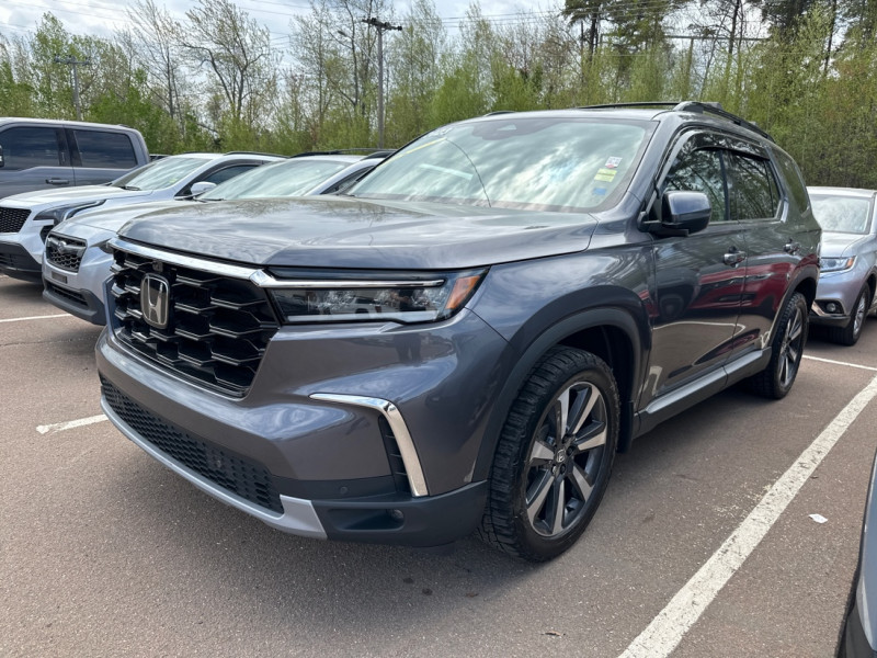 Gray (Modern Steel Metallic) 2023 Honda Pilot Touring AWD SUV / Crossover All-Wheel Drive Automatic