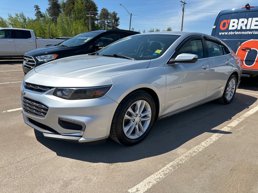 Silver Ice Metallic 2018 Chevrolet Malibu LT FWD Sedan Front-Wheel Drive Automatic