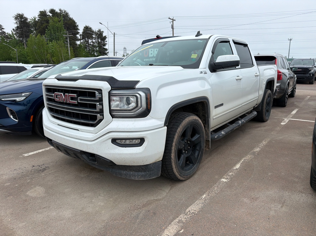 Gaz/summit White 2017 GMC Sierra 1500 SLE Crew Cab 4WD Pickup Truck Four-Wheel Drive Automatic