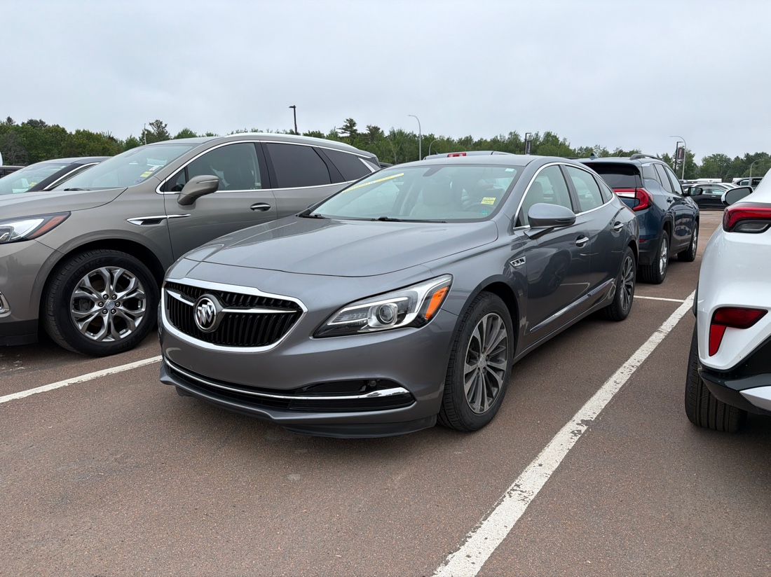 2018 Buick LaCrosse Essence FWD Sedan Front-Wheel Drive Automatic