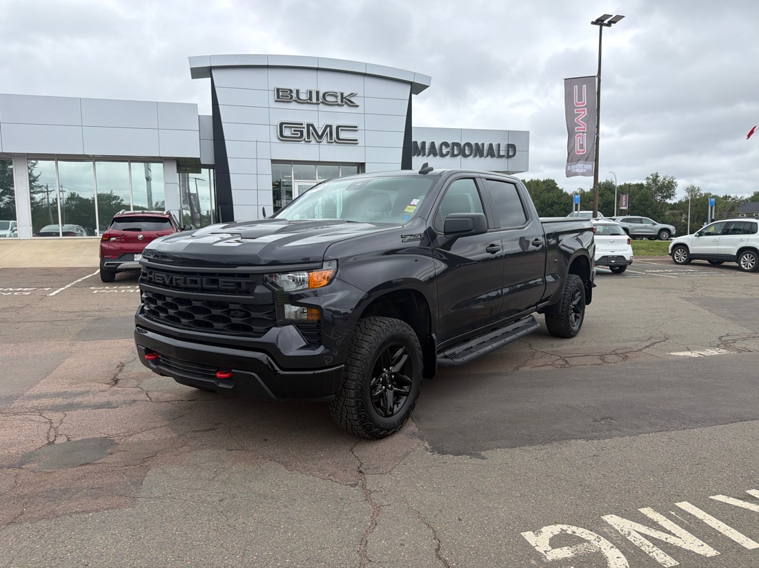 2024 Chevrolet Silverado 1500 Custom Trail Boss Crew Cab 4WD