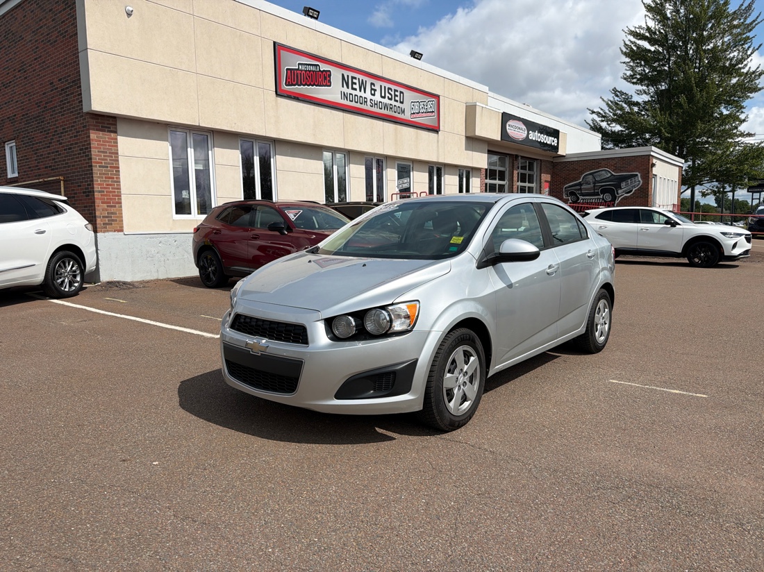 2015 Chevrolet Sonic LS Sedan FWD