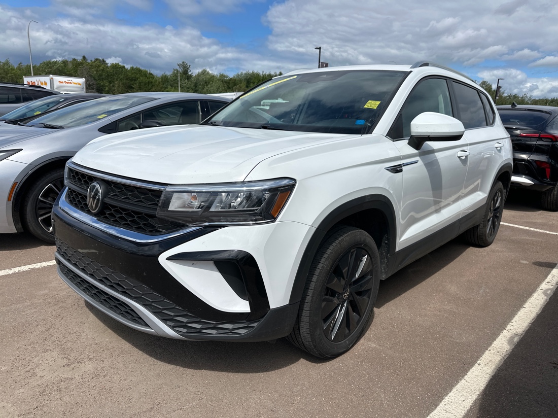 2024 Volkswagen Taos SUV / Crossover Automatic