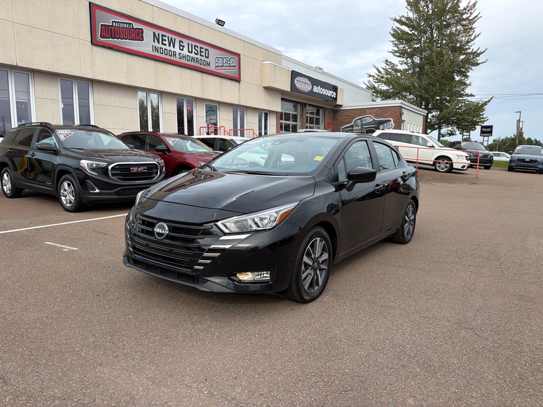 Super Black 2025 Nissan Versa Sedan Front-Wheel Drive Automatic
