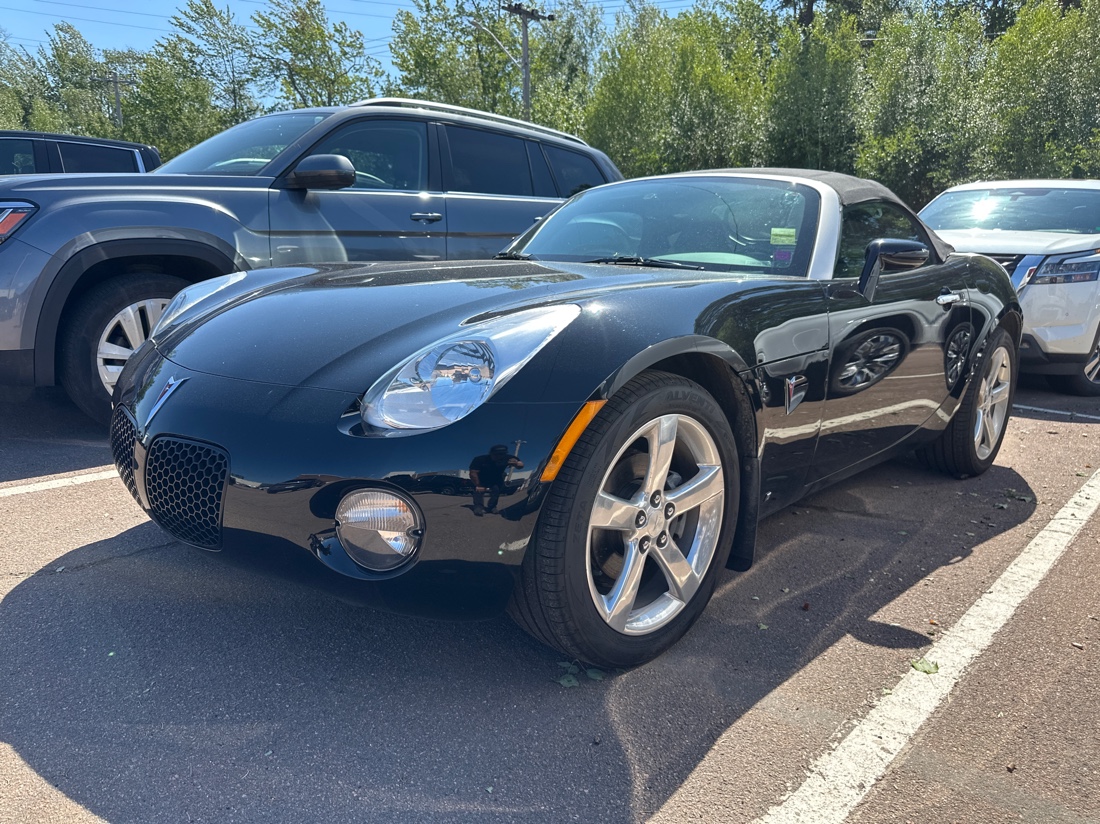 2006 Pontiac Solstice Convertible Rear-Wheel Drive Manual